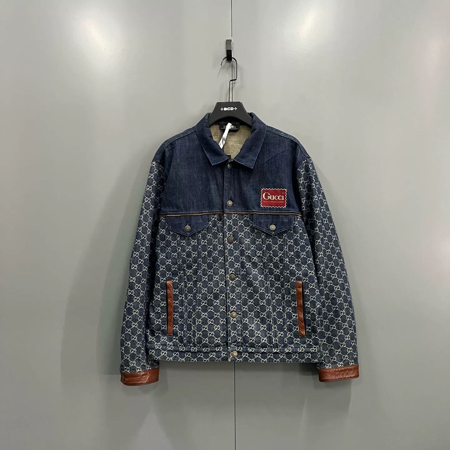 Gucci Gucci Monogram Leather Trim Denim Jacket US L Size US L / EU 52-54 / 3 - 2 Thumbnail