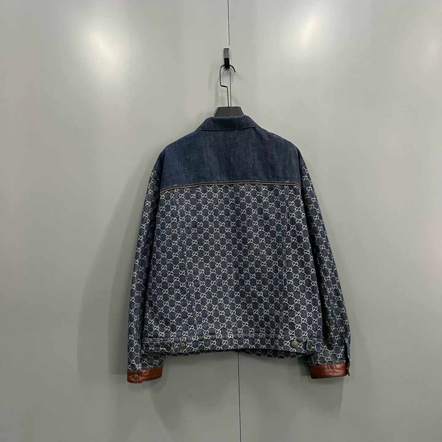 Gucci Gucci Monogram Leather Trim Denim Jacket US L Size US L / EU 52-54 / 3 - 3 Thumbnail
