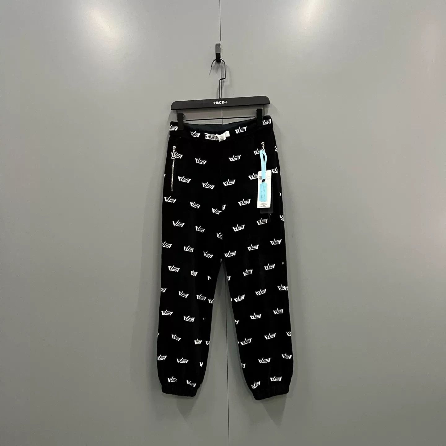 Louis Vuitton Louis Vuitton Monogram Jacquard Sweatpants XS Size US 28 / EU 44 - 2 Thumbnail