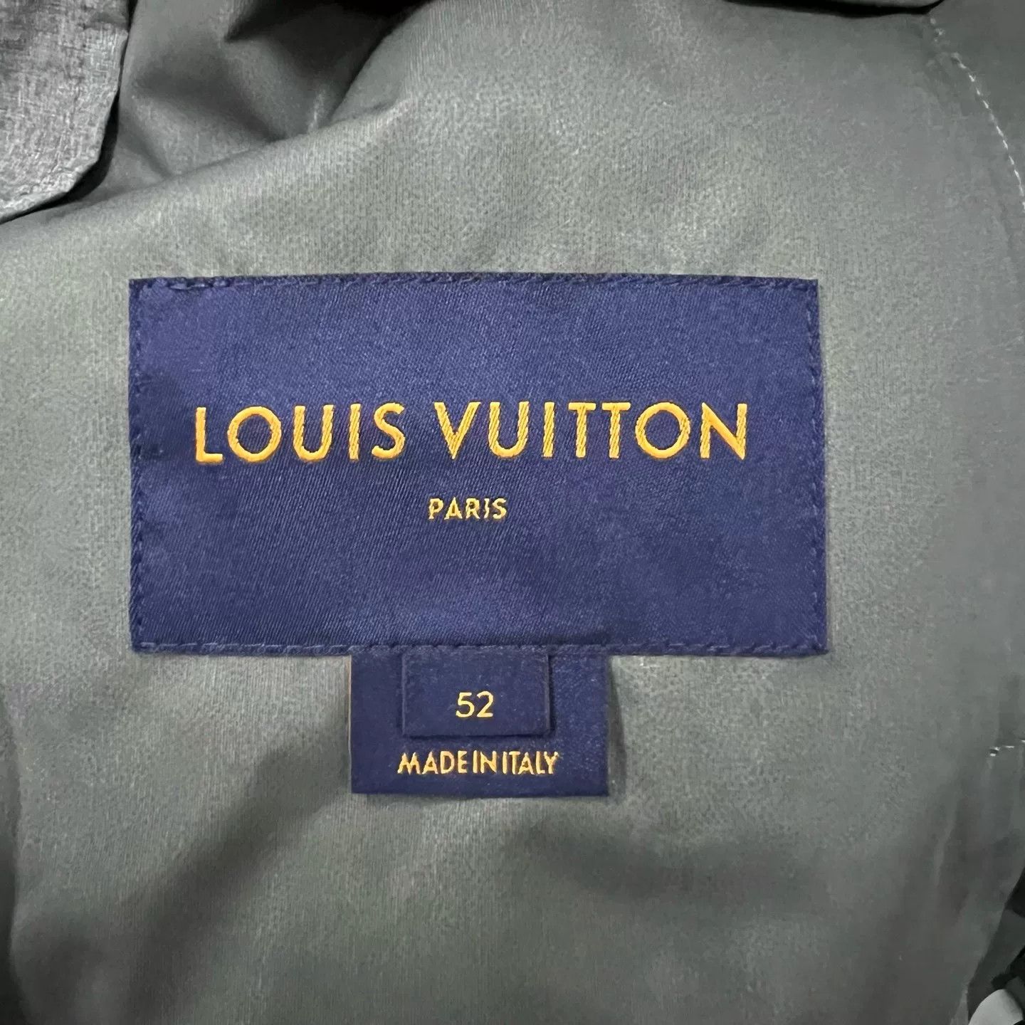 Louis Vuitton Louis Vuitton Patch Grey Hooded Windbreaker Size 52 Size US L / EU 52-54 / 3 - 4 Thumbnail