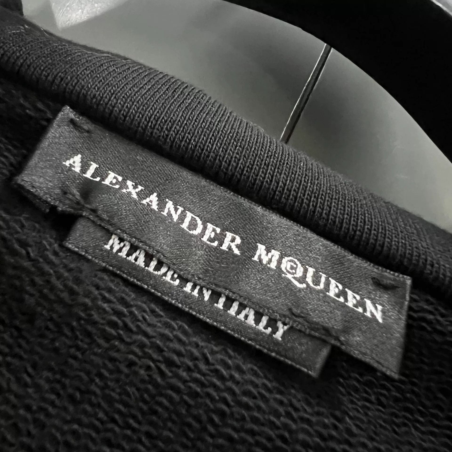 Alexander McQueen Alexander McQueen Skull Embroidered Zip Hoodie L Size US L / EU 52-54 / 3 - 4 Thumbnail