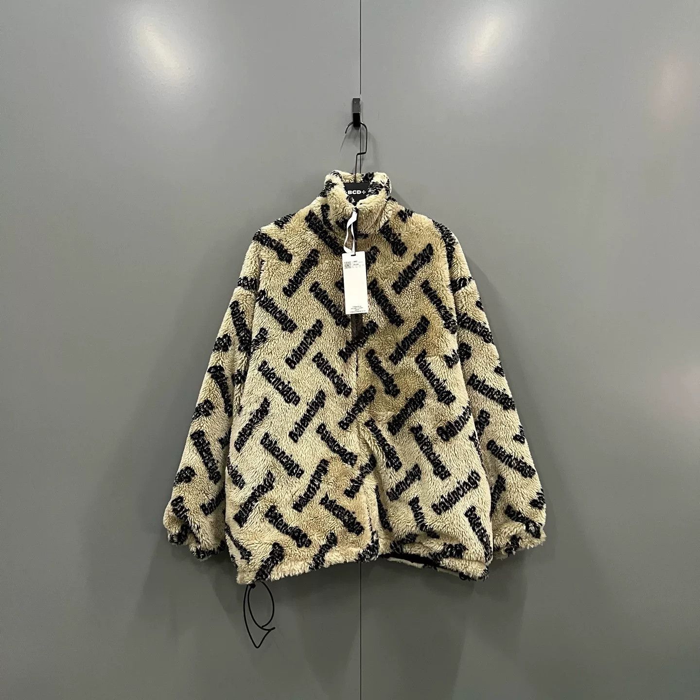 Balenciaga Balenciaga All-Over Logo Fleece Jacket FR 34 Size XS / US 0-2 / IT 36-38 - 2 Thumbnail