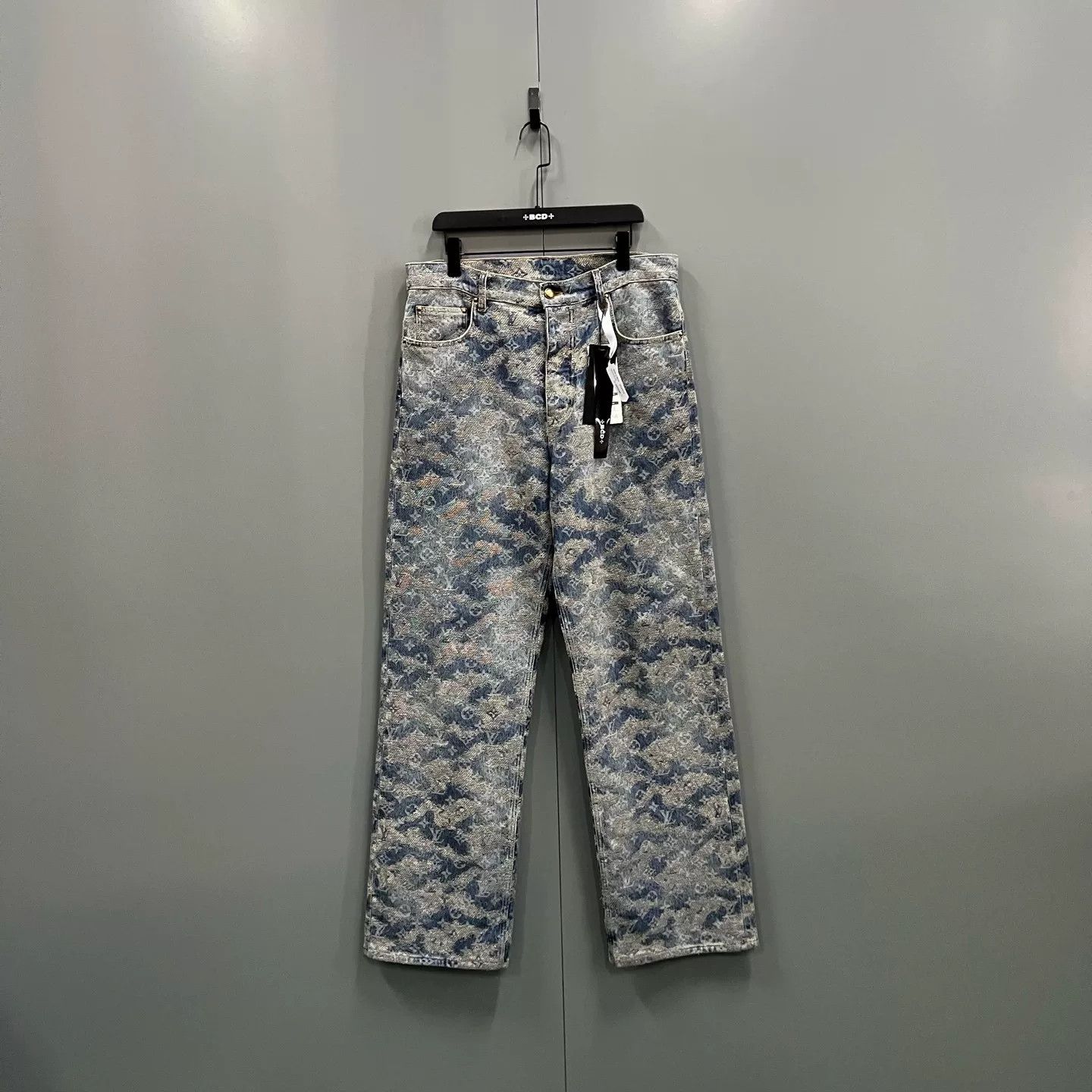 Louis Vuitton Louis Vuitton Monogram Tie-Dye Straight Denim Pants 32 Size US 32 / EU 48 - 2 Thumbnail