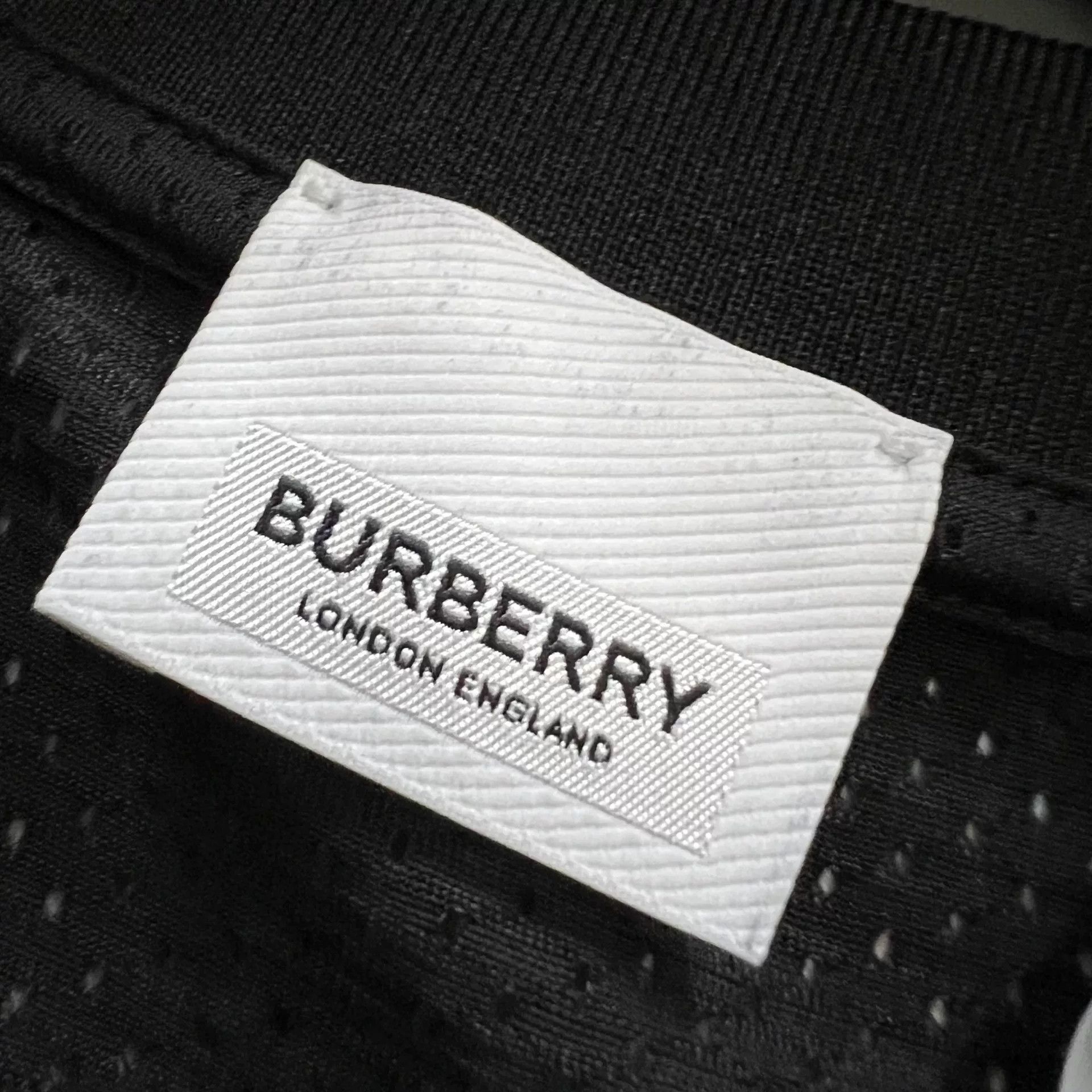 Burberry Burberry Eye Logo Print Mesh T-Shirt Size XS Size US XS / EU 42 / 0 - 4 Thumbnail