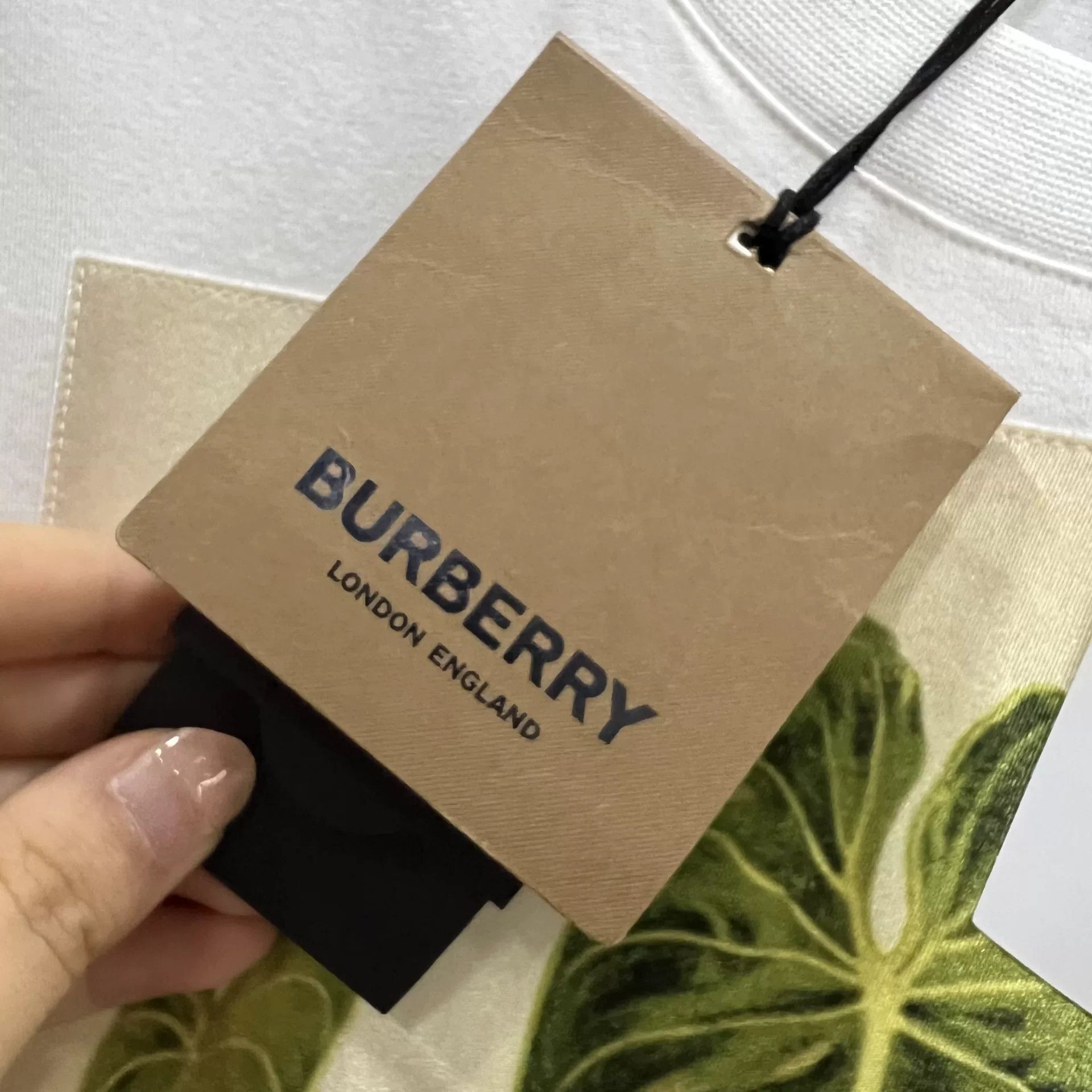 Burberry Burberry Botanical Print T-Shirt US M Size US M / EU 48-50 / 2 - 5 Thumbnail