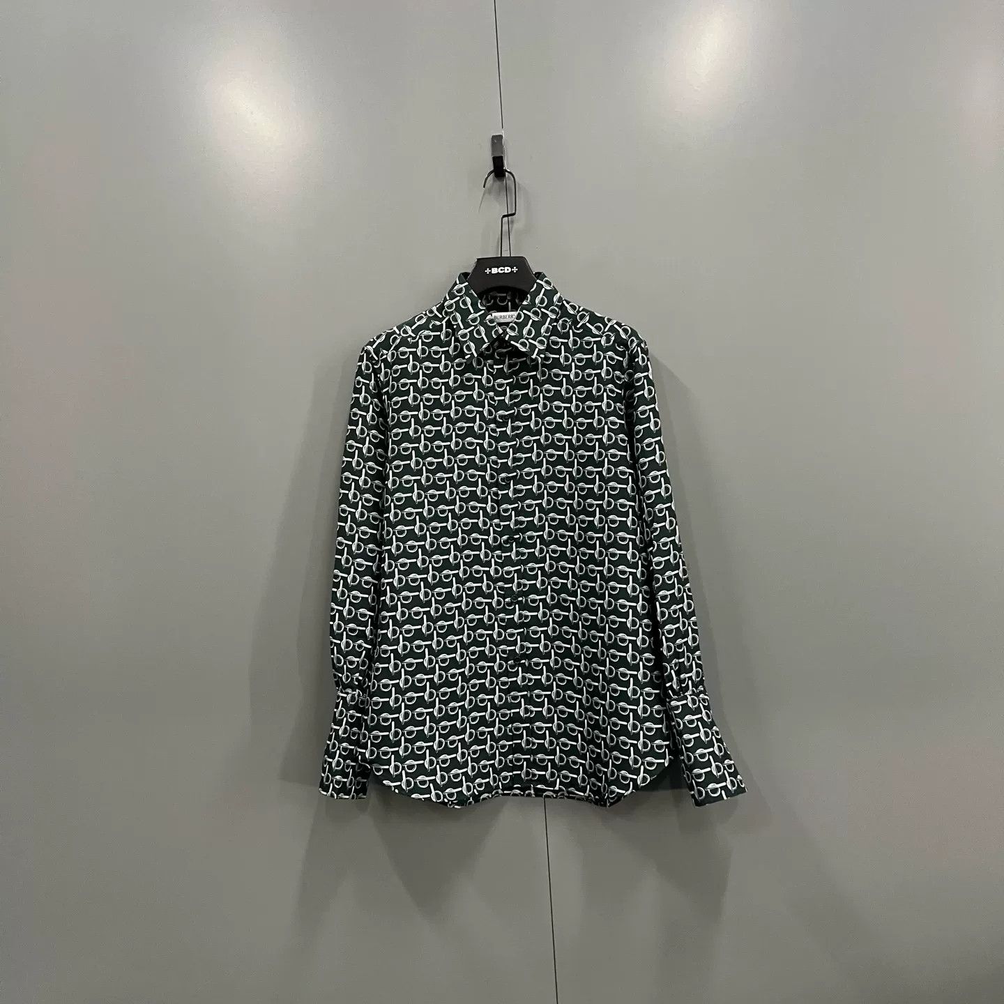 Burberry Burberry B Monogram Print Silk Button Up Shirt 36 Size XS / US 0-2 / IT 36-38 - 2 Thumbnail