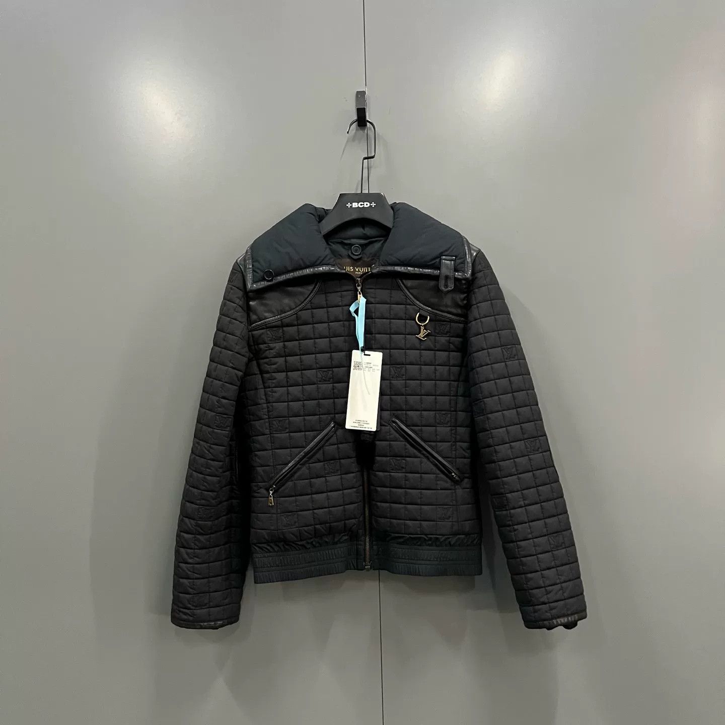 Louis Vuitton Louis Vuitton Quilted Lambskin Trim Jacket 34 Size XS / US 0-2 / IT 36-38 - 2 Thumbnail