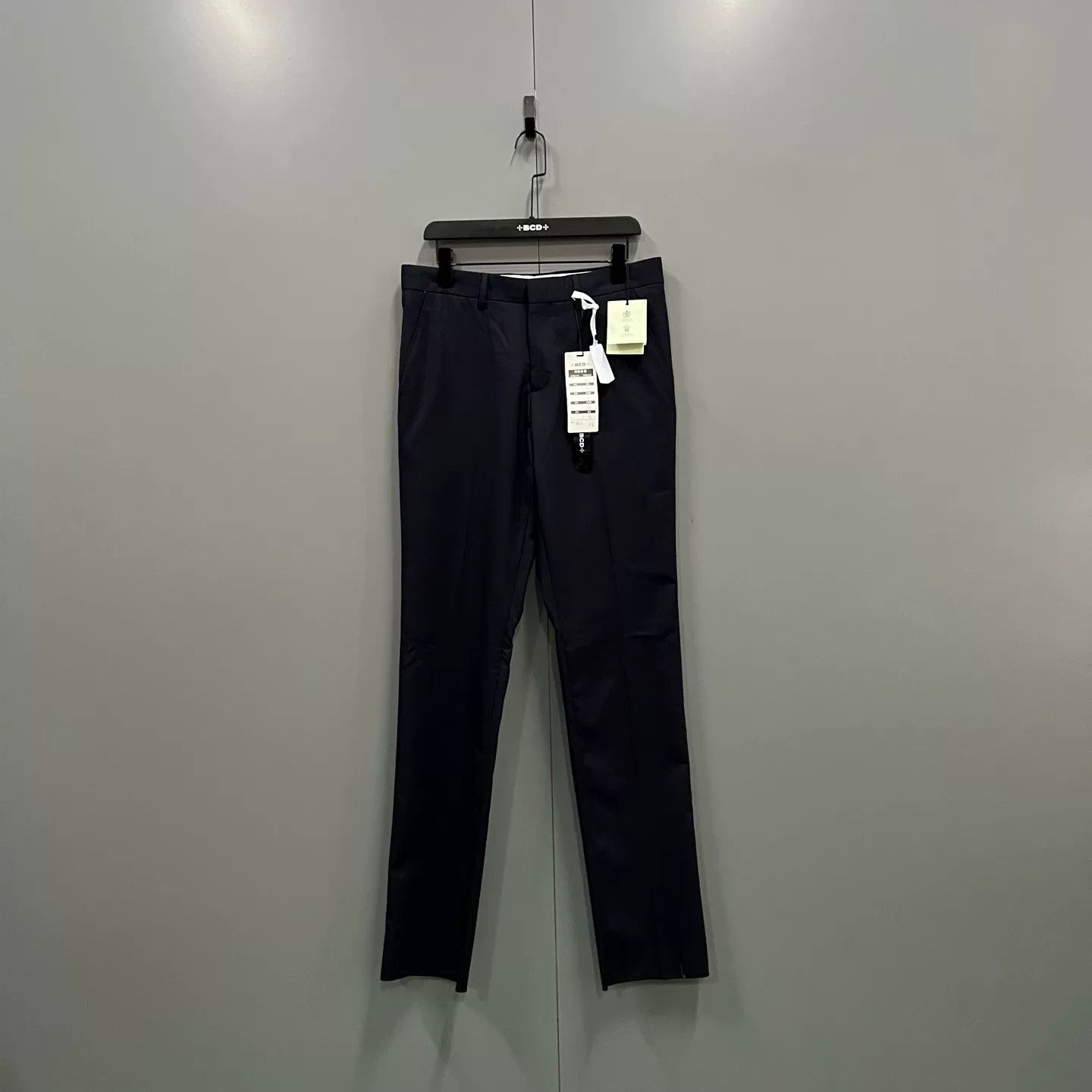 Burberry Burberry Navy Wool Casual Trousers Size 46 Size US 30 / EU 46 - 2 Thumbnail