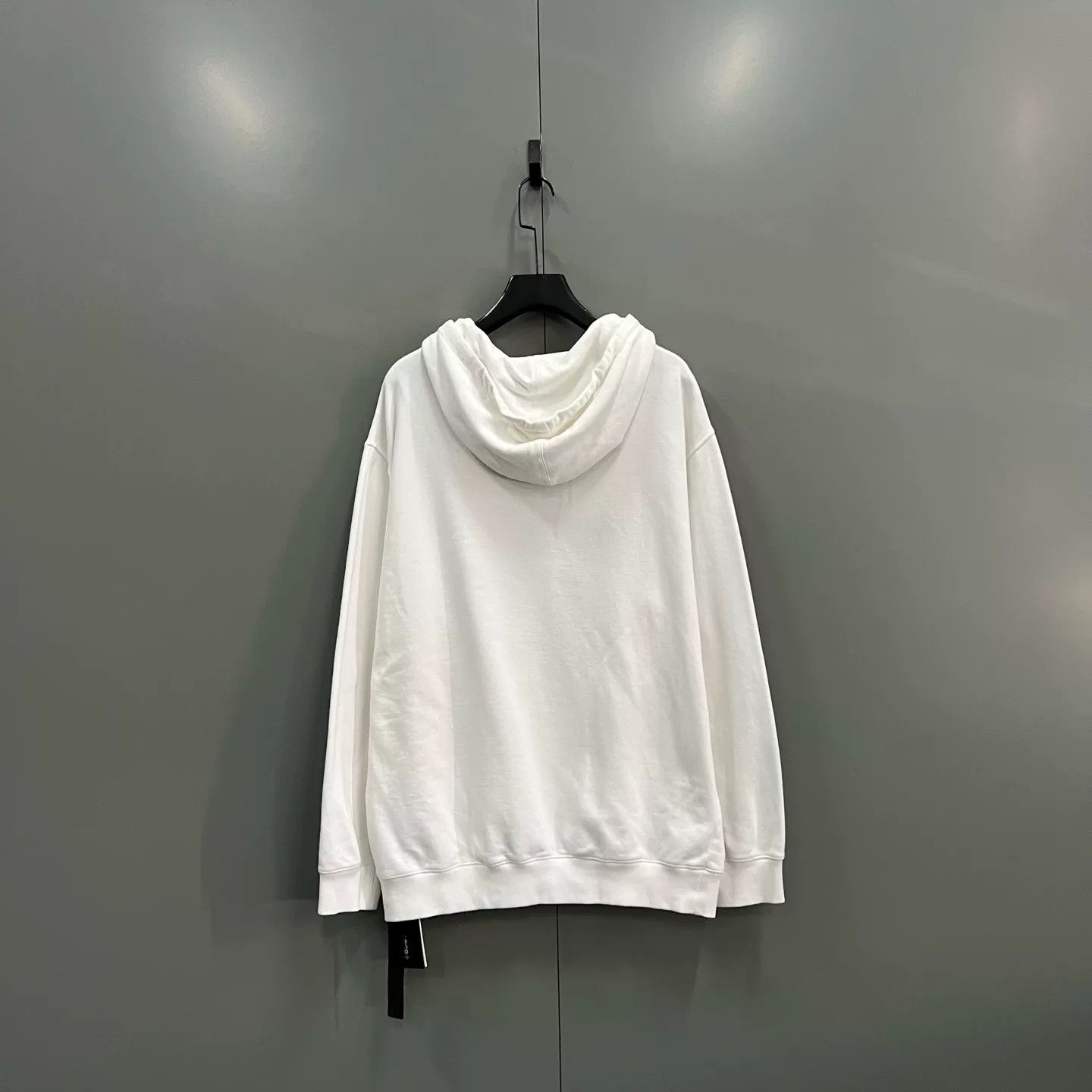Prada Prada Embossed Triangle Logo Hoodie Size M Size US M / EU 48-50 / 2 - 3 Thumbnail
