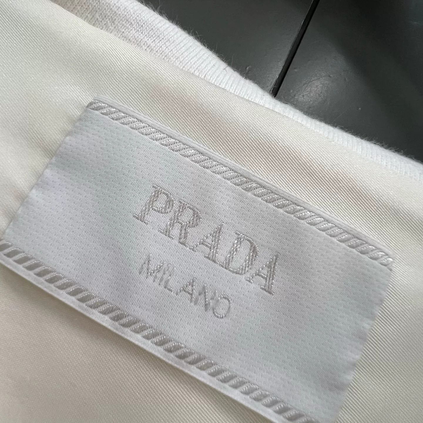 Prada Prada Embossed Triangle Logo Hoodie Size M Size US M / EU 48-50 / 2 - 4 Thumbnail