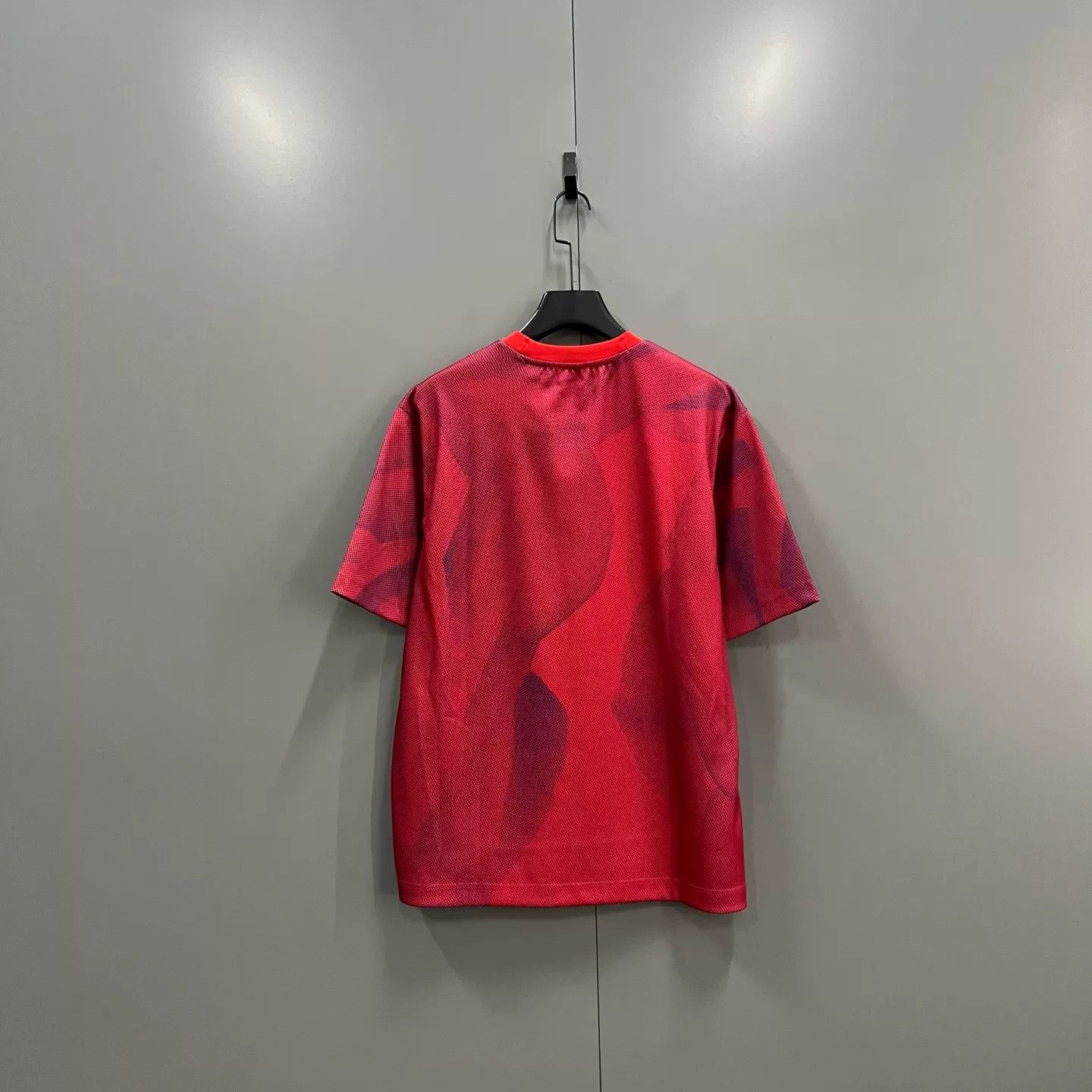 Burberry Burberry Rose Print Short Sleeve T-Shirt XS Size US XS / EU 42 / 0 - 3 Thumbnail