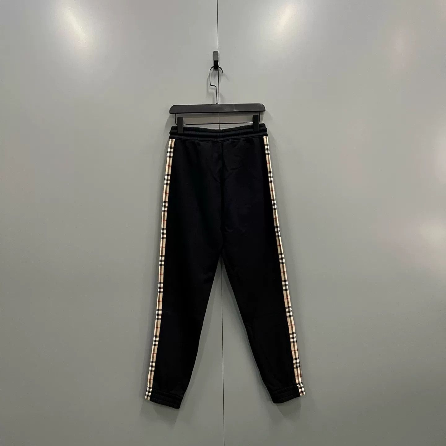 Burberry Burberry Side Stripe Check Sweatpants XS Size US 28 / EU 44 - 3 Thumbnail