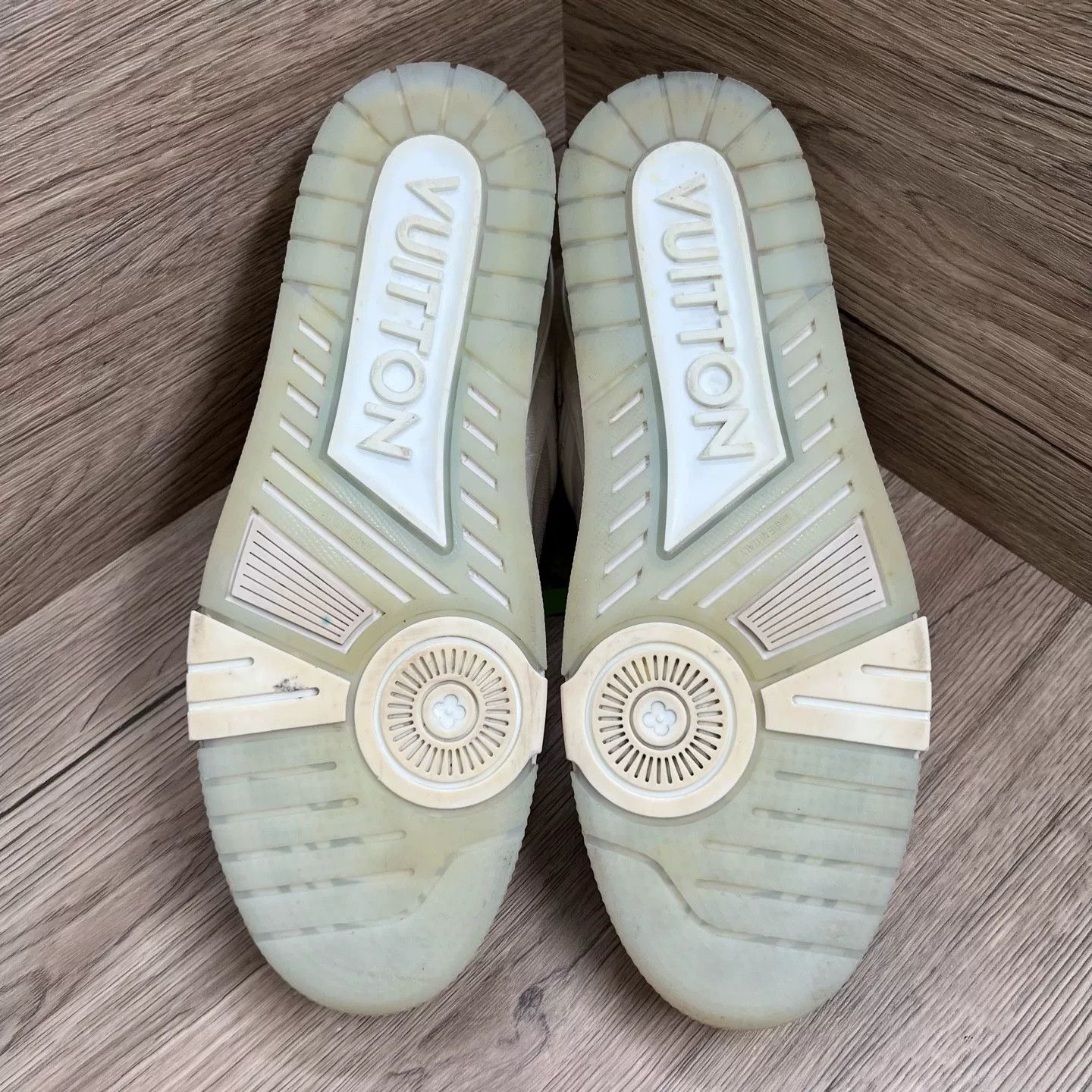 Louis Vuitton Louis Vuitton Monogram Denim Trainer Sneakers 10.5 Size US 11.5 / EU 44-45 - 7 Thumbnail