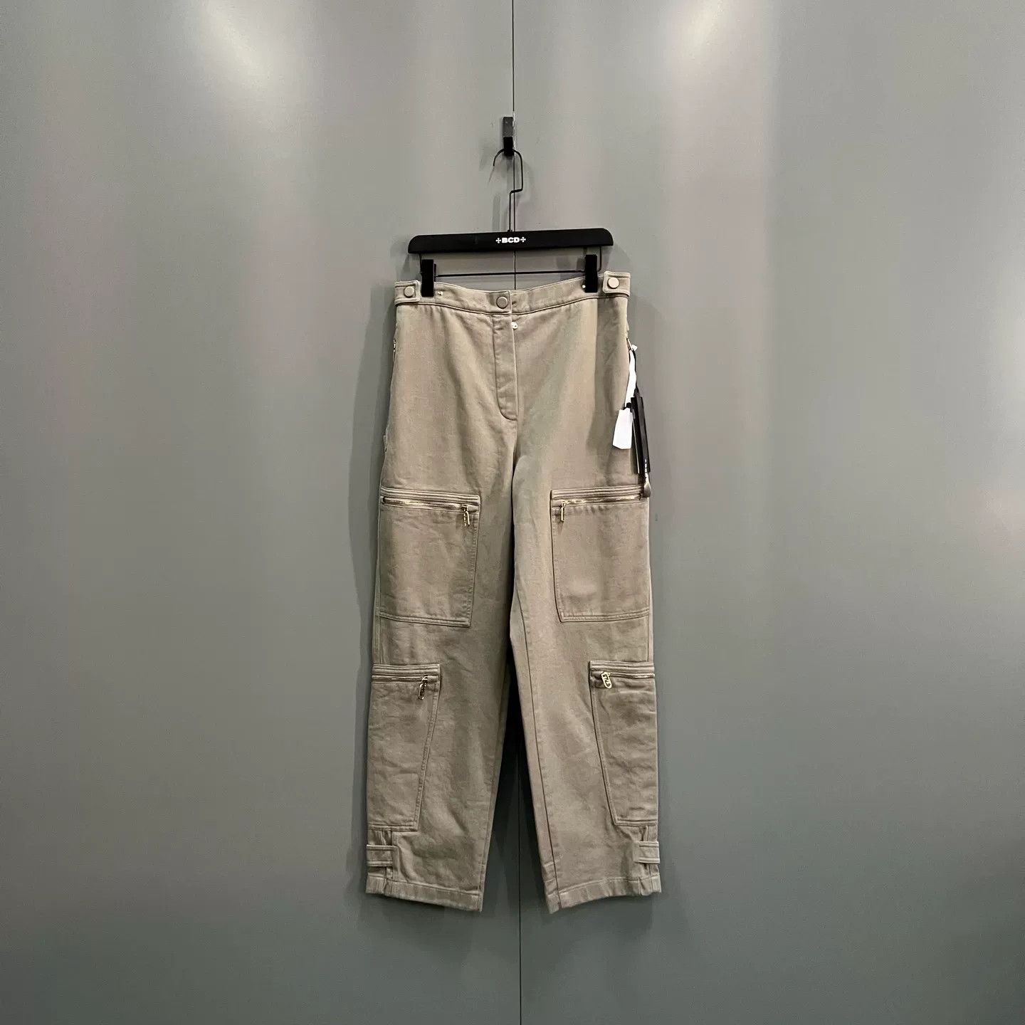 Fendi Fendi Zipper Pocket Cargo Pants Size IT 42 Size 28" / US 6 / IT 42 - 2 Thumbnail