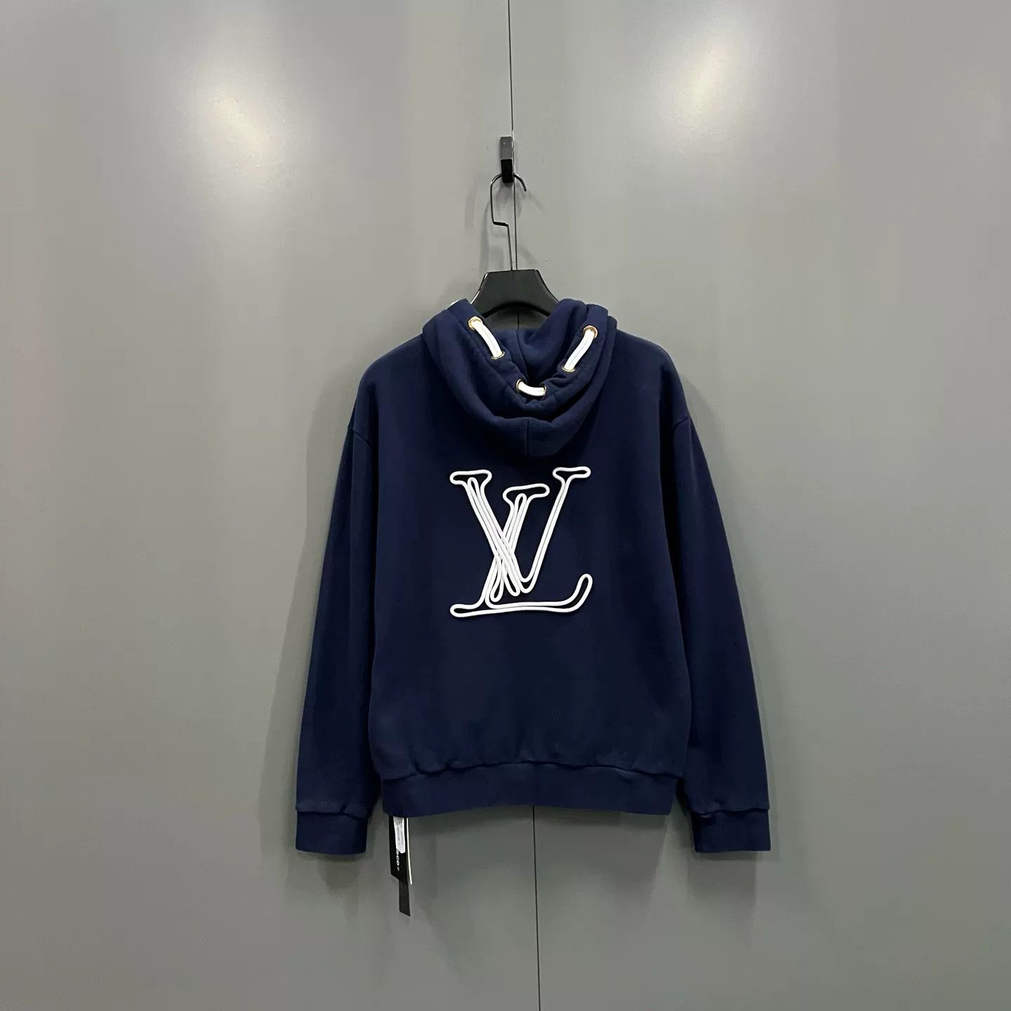 Louis Vuitton Louis Vuitton Back Logo Embroidered Hoodie XS Size US XS / EU 42 / 0 - 3 Thumbnail
