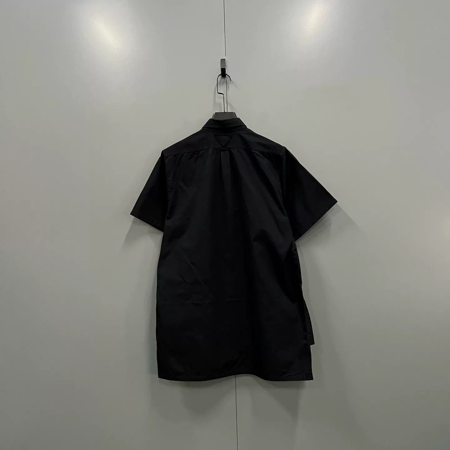 Prada Prada Pocket Detail Short Sleeve Shirt L Size US L / EU 52-54 / 3 - 3 Thumbnail