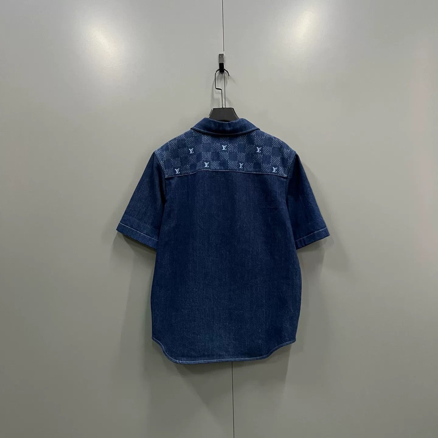 Louis Vuitton Louis Vuitton America's Cup Damier Denim Shirt Size L Size US L / EU 52-54 / 3 - 3 Thumbnail