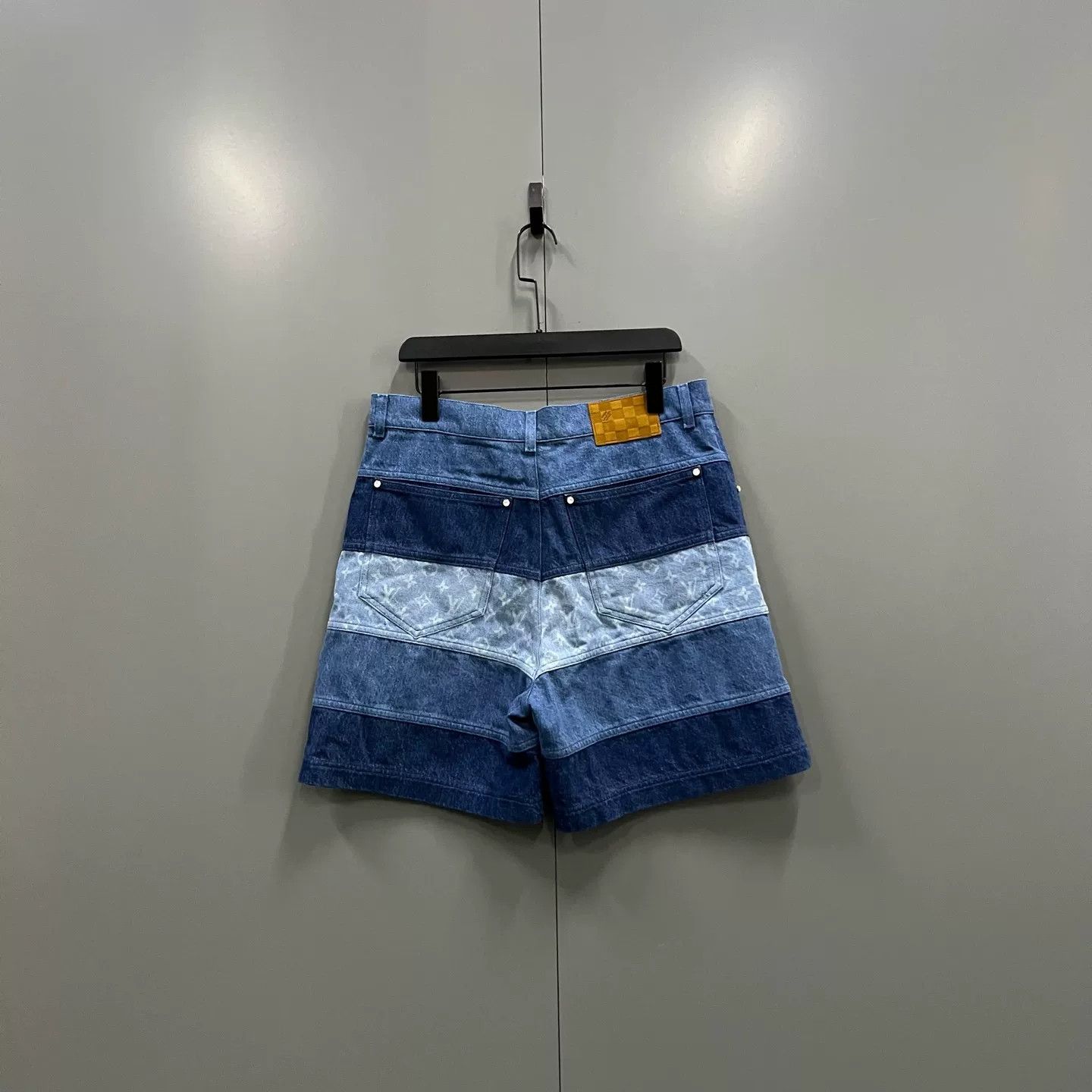 Louis Vuitton Louis Vuitton Monogram Patchwork Denim Shorts 31 Size US 31 - 3 Thumbnail