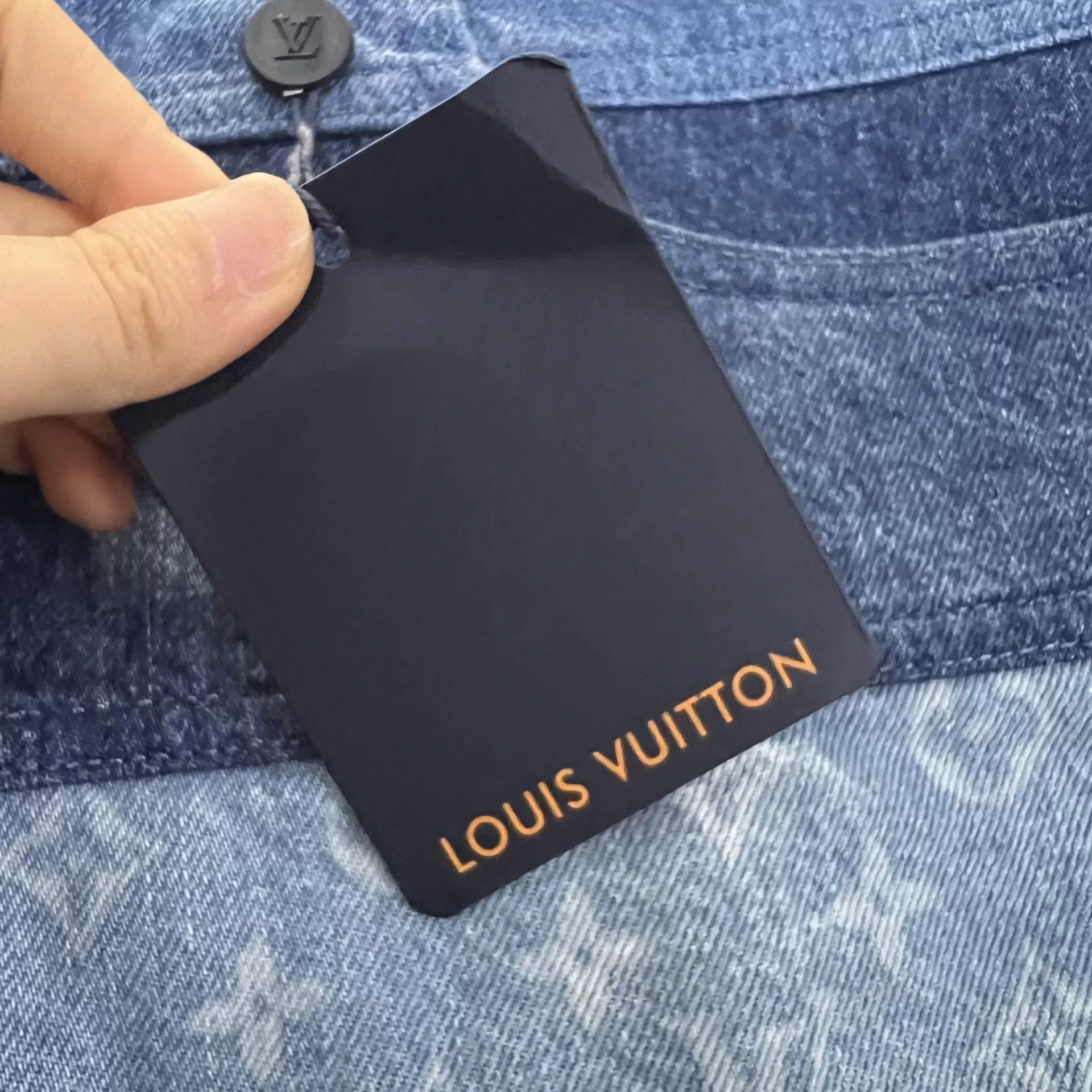 Louis Vuitton Louis Vuitton Monogram Patchwork Denim Shorts 31 Size US 31 - 5 Thumbnail