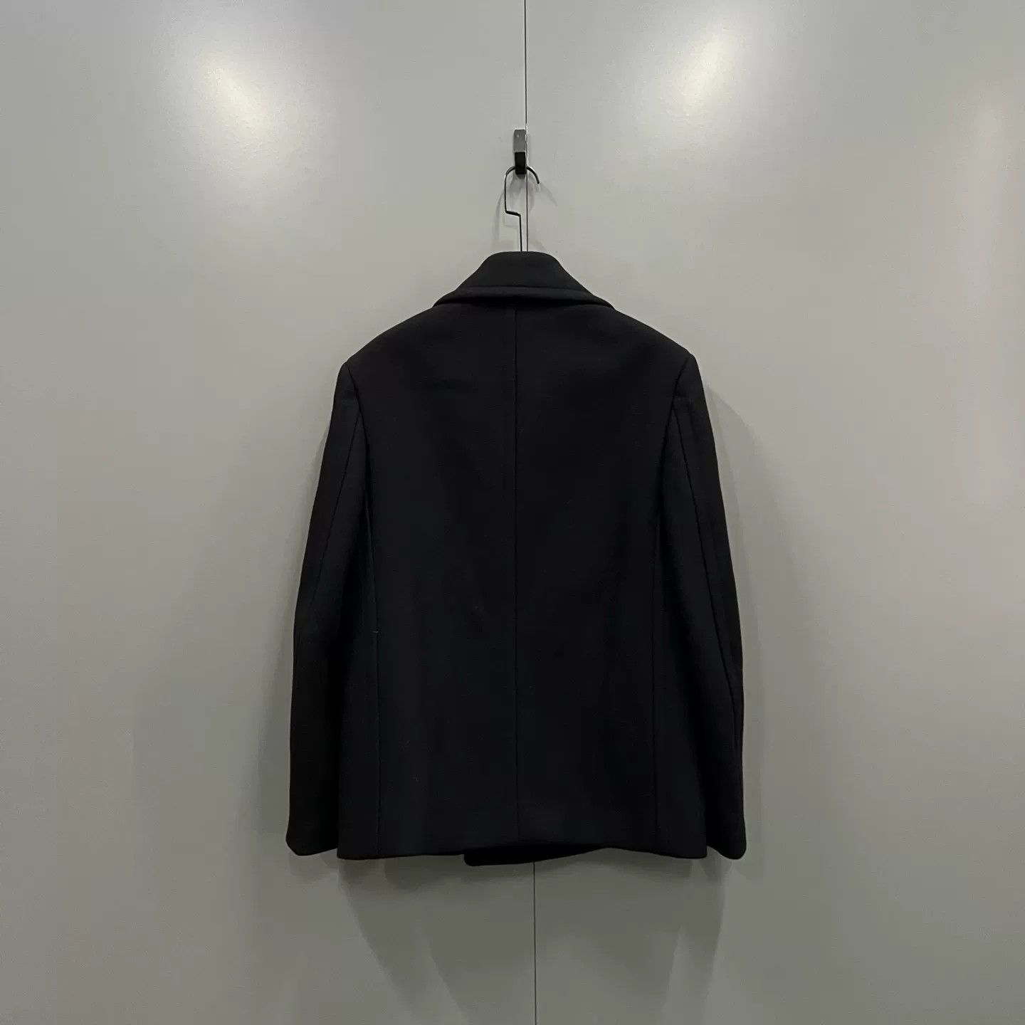 Louis Vuitton Louis Vuitton Embossed Logo Double Breasted Peacoat 46 Size US S / EU 44-46 / 1 - 3 Thumbnail