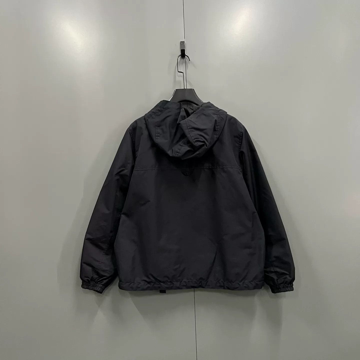 Louis Vuitton Louis Vuitton Pin Logo Monogram Reversible Jacket 50 Size US M / EU 48-50 / 2 - 3 Thumbnail
