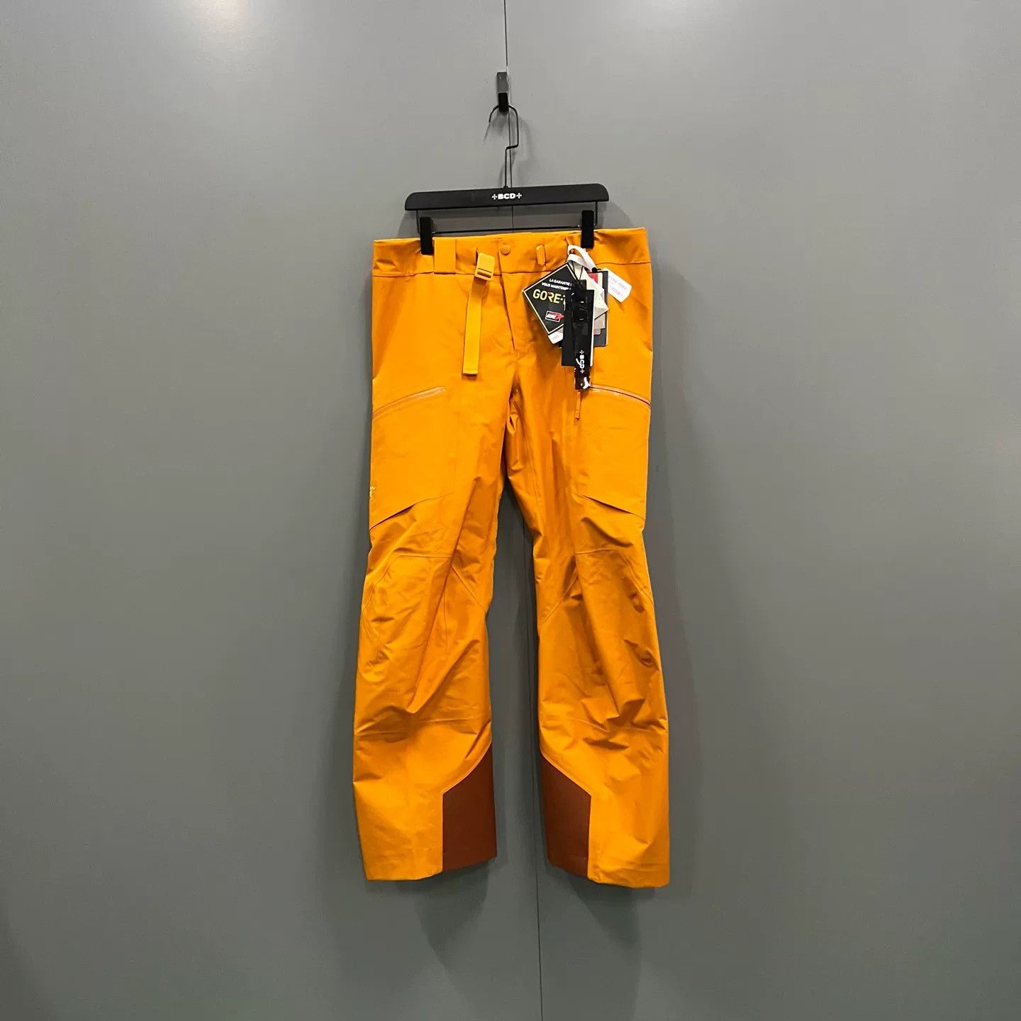 Arc'teryx Arc'teryx Orange Gore-Tex Pro Ski Pants Size L Size US 34 / EU 50 - 2 Thumbnail