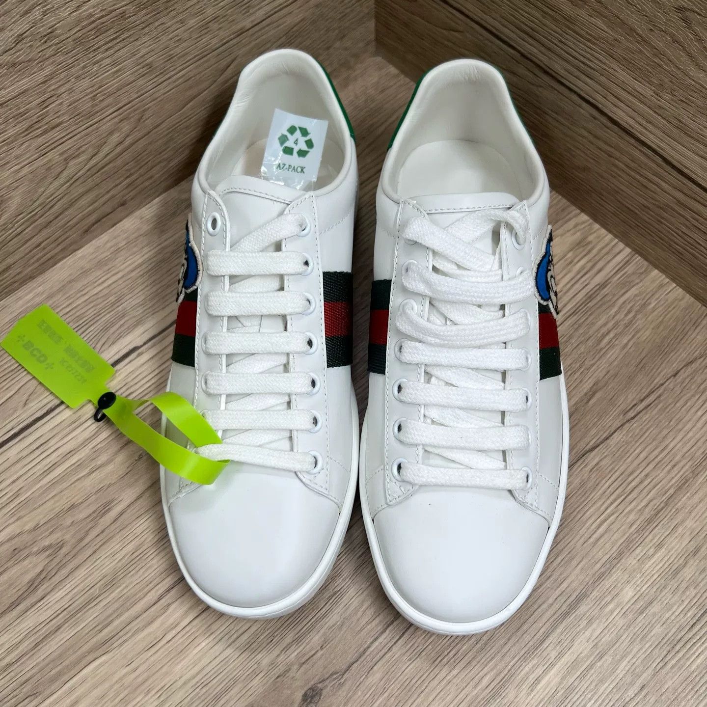 Gucci Gucci x Disney Donald Duck Ace Sneakers 35.5 Size US 5.5 / IT 35.5 - 3 Thumbnail