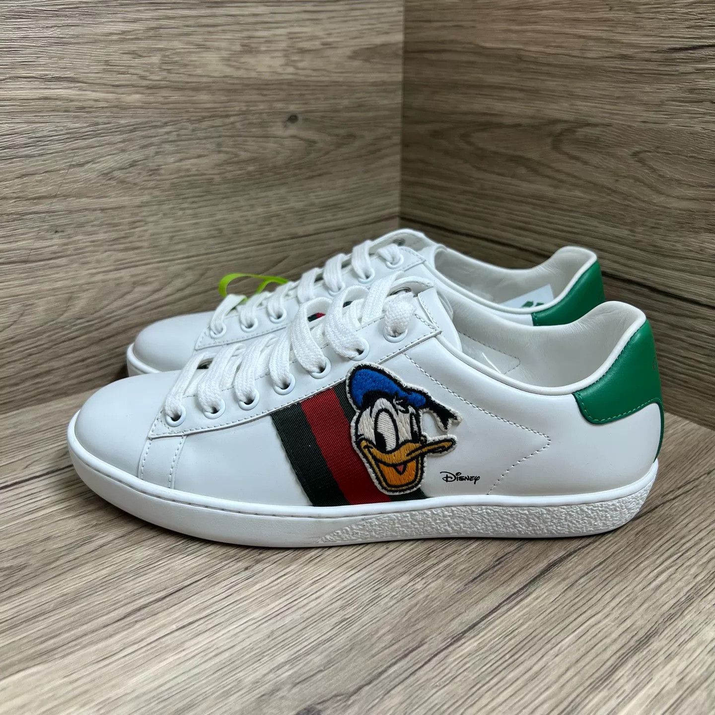 Gucci Gucci x Disney Donald Duck Ace Sneakers 35.5 Size US 5.5 / IT 35.5 - 2 Thumbnail