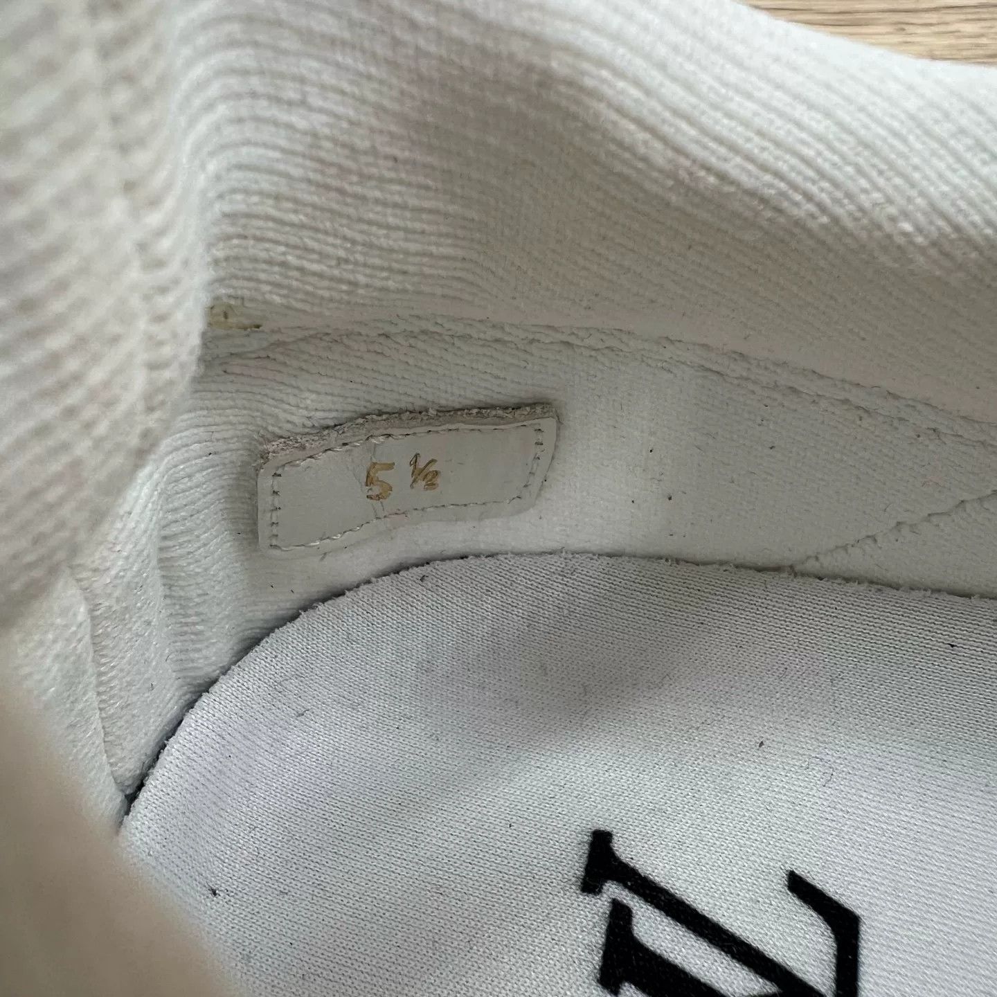 Louis Vuitton Louis Vuitton Tie-Dye V.N.R Sneakers US 6.5 Size US 6.5 / EU 39-40 - 7 Thumbnail