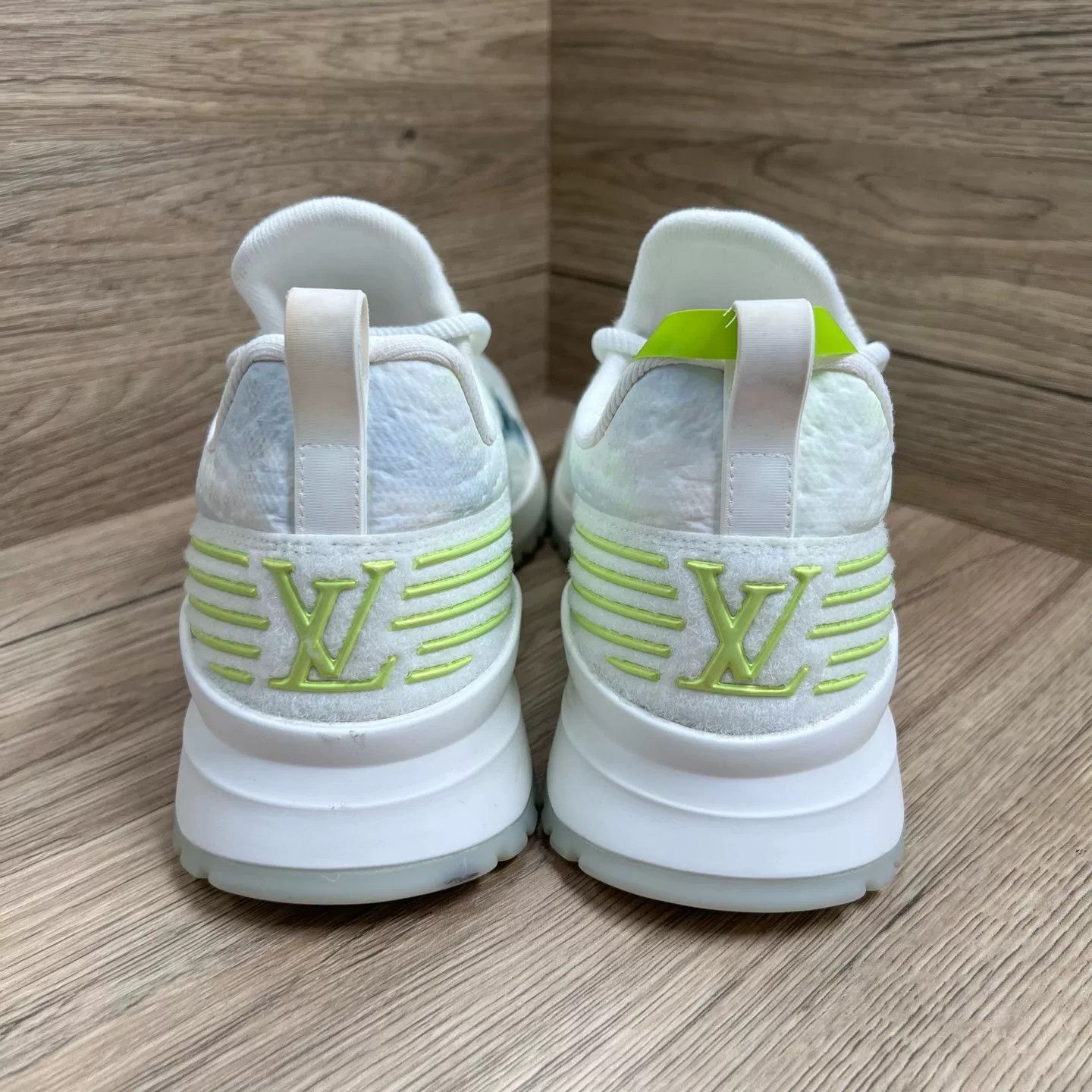 Louis Vuitton Louis Vuitton Tie-Dye VNR Sneakers US 11 Size US 11 / EU 44 - 5 Thumbnail