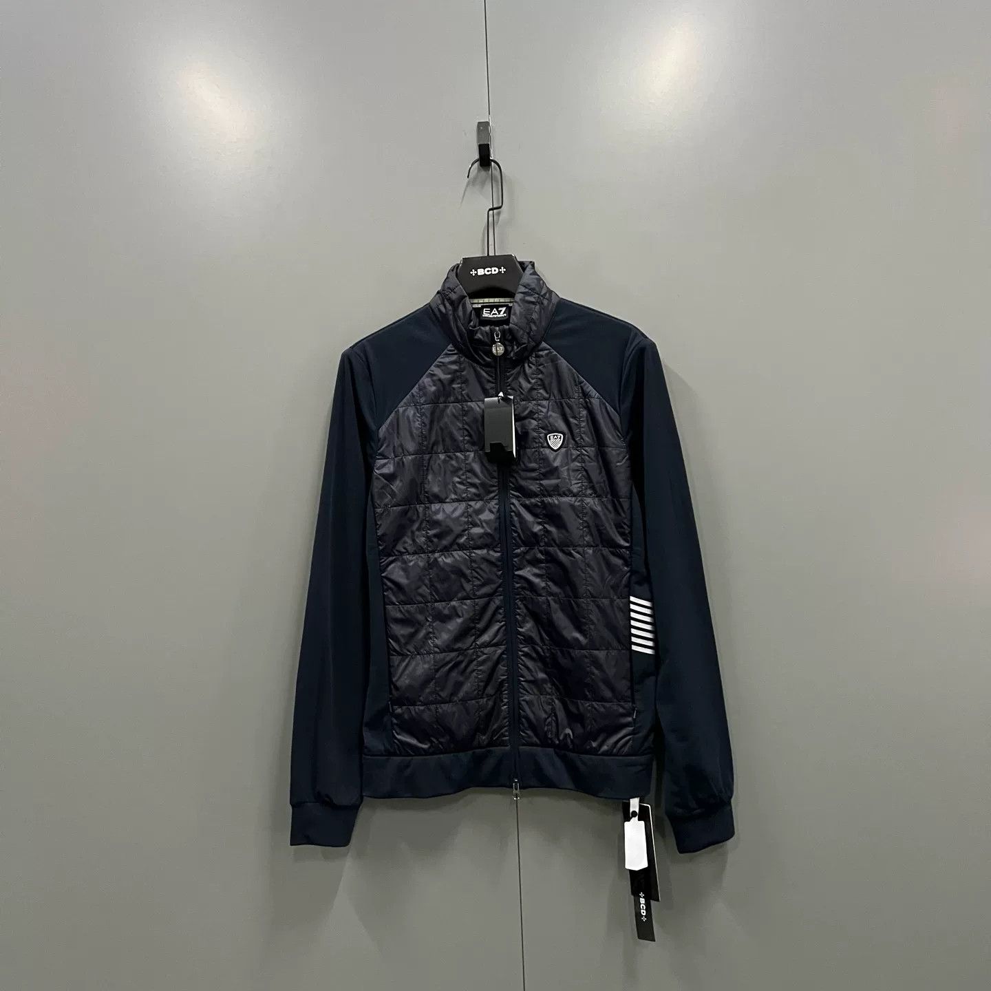 Emporio Armani Emporio Armani EA7 Quilted Hybrid Jacket M Size US M / EU 48-50 / 2 - 2 Thumbnail