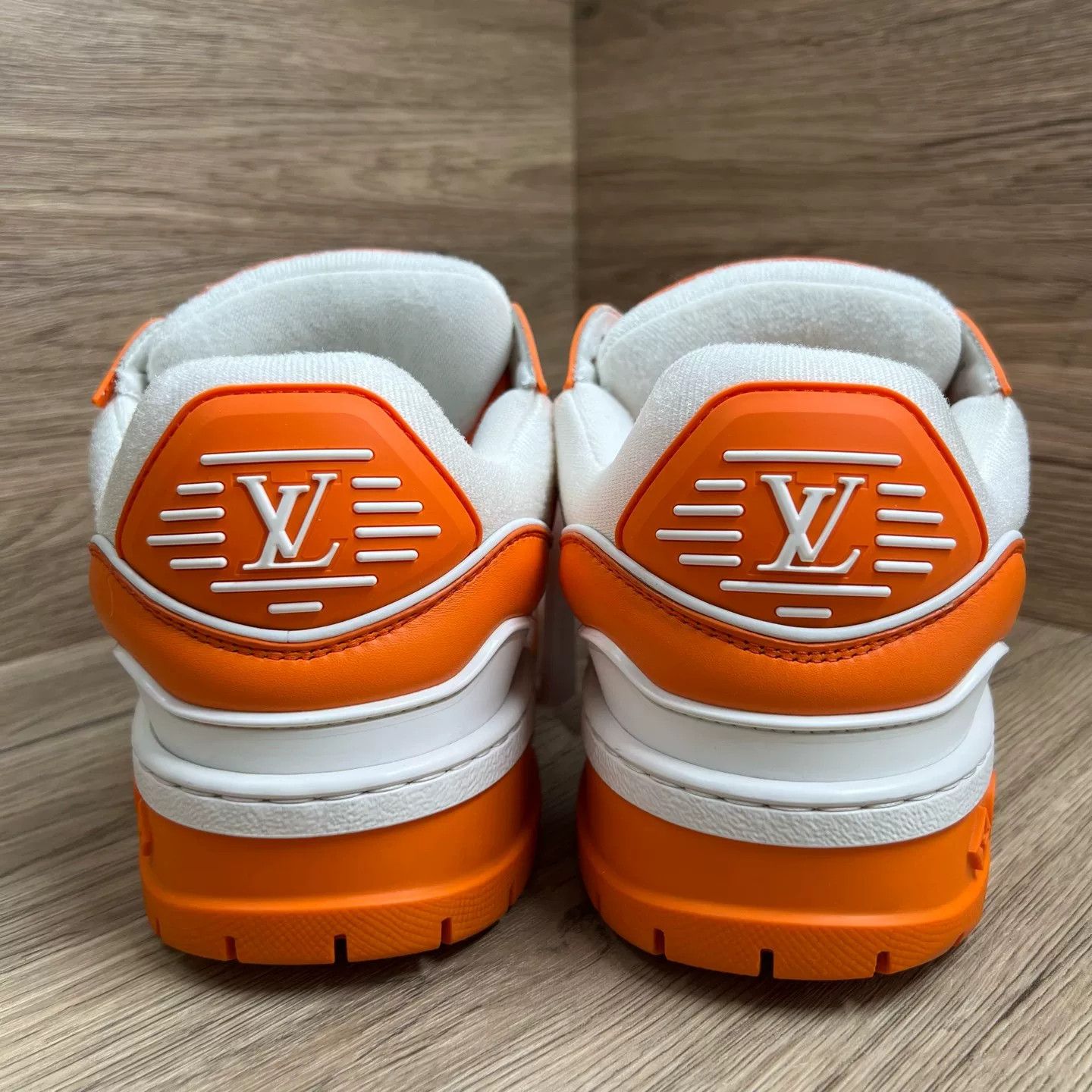 Louis Vuitton Louis Vuitton White Orange Trainer US 8.5 Size US 8.5 / EU 41-42 - 6 Thumbnail