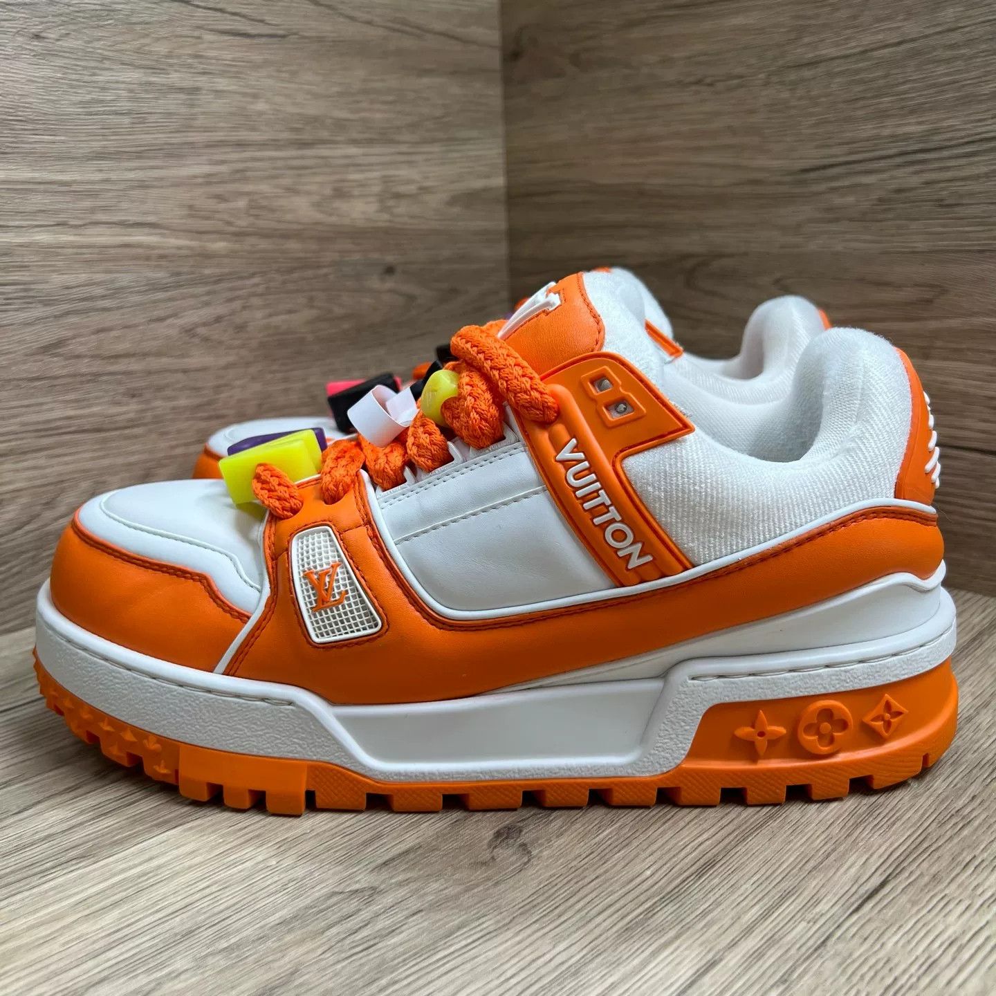 Louis Vuitton Louis Vuitton White Orange Trainer US 8.5 Size US 8.5 / EU 41-42 - 2 Thumbnail