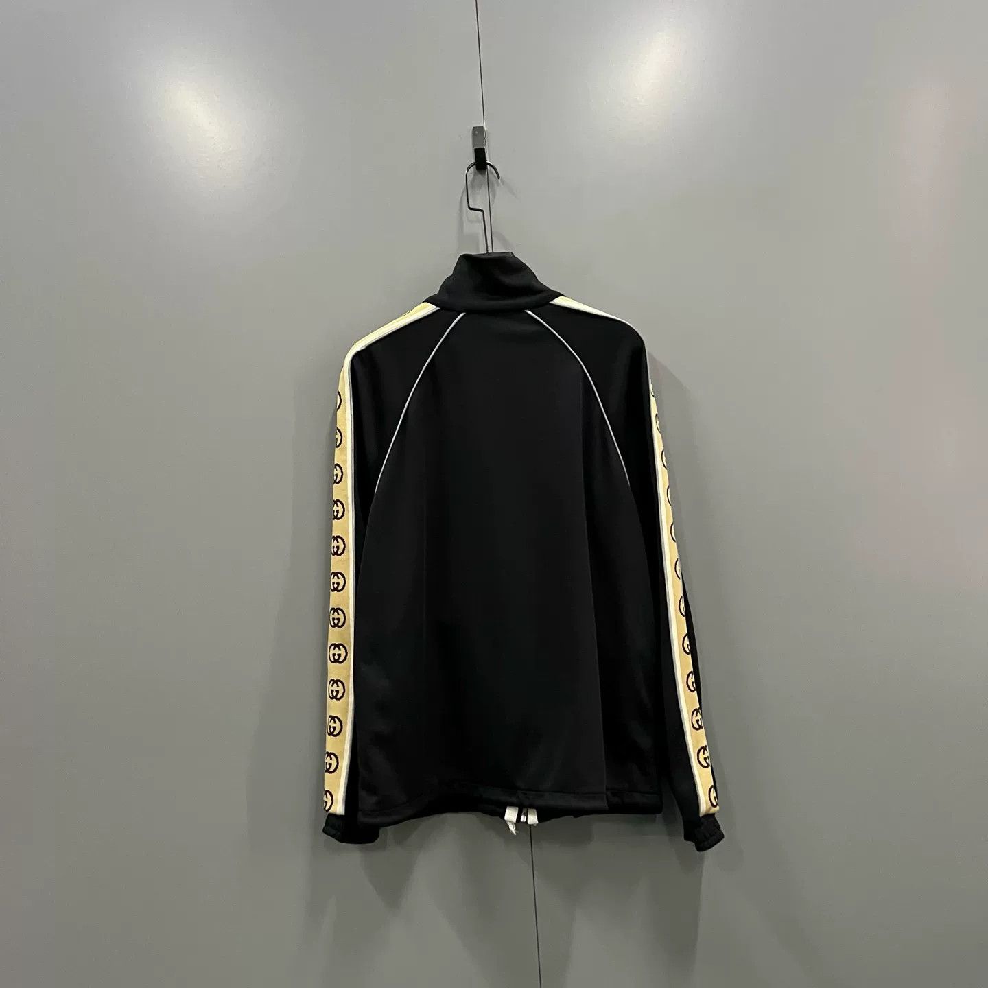 Gucci Gucci Logo Tape Zip Track Jacket Size L Size US L / EU 52-54 / 3 - 3 Thumbnail