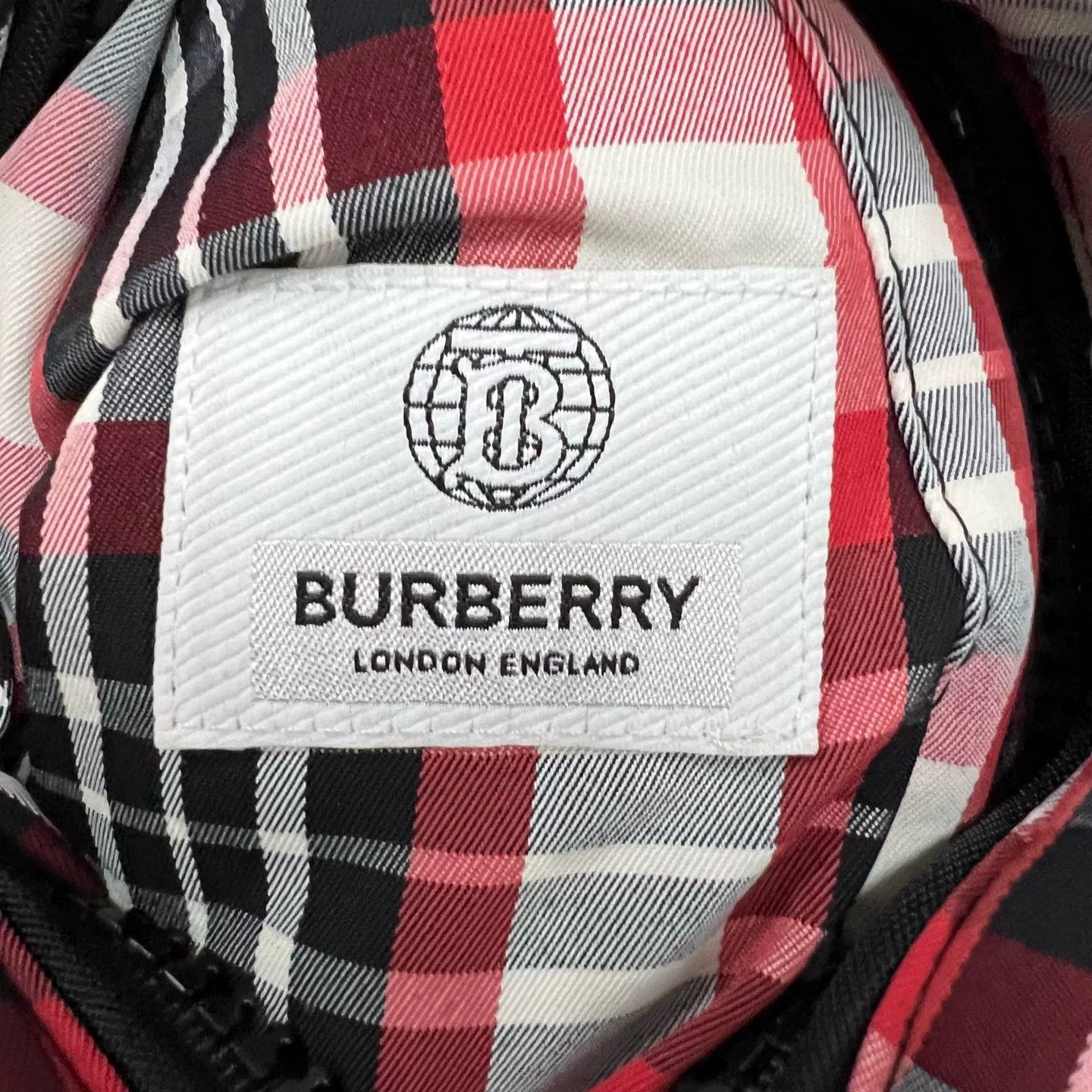 Burberry Burberry Reversible Plaid Hooded Jacket Size L Size US L / EU 52-54 / 3 - 5 Thumbnail