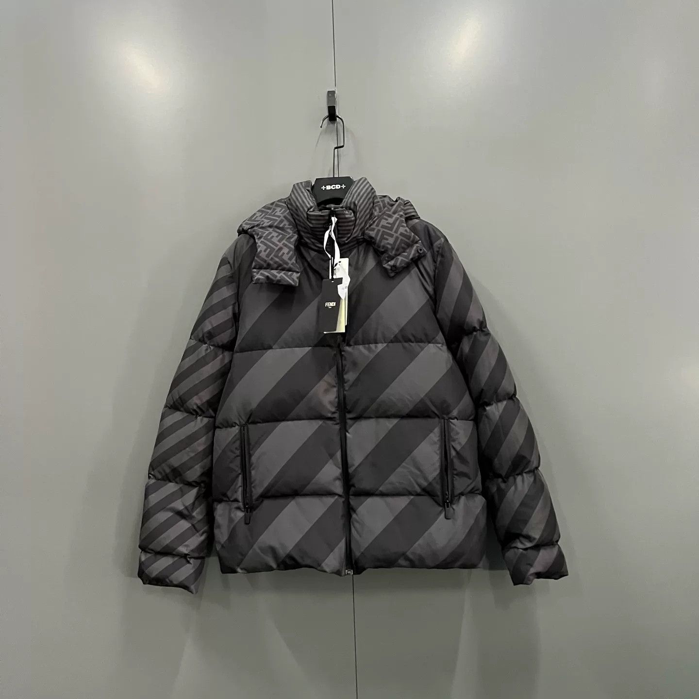 Fendi Fendi Reversible FF Zucca Puffer Jacket 52 Size US L / EU 52-54 / 3 - 4 Thumbnail