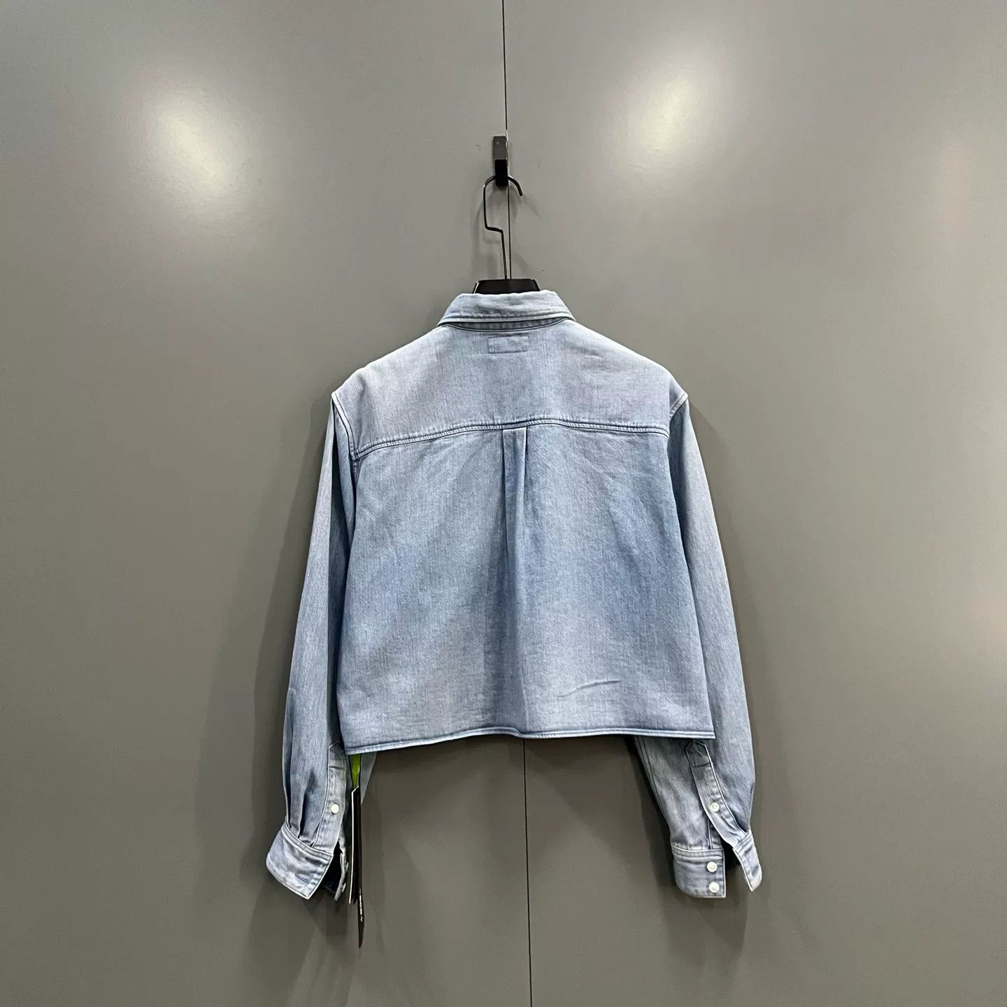 Celine Celine Washed Denim Cropped Shirt M Size M / US 6-8 / IT 42-44 - 3 Thumbnail