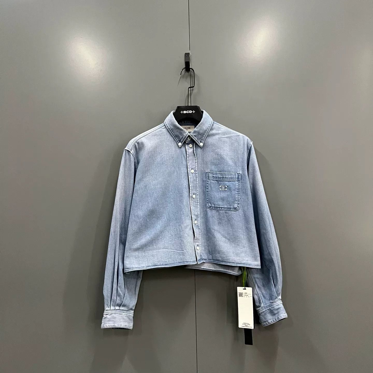 Celine Celine Washed Denim Cropped Shirt M Size M / US 6-8 / IT 42-44 - 2 Thumbnail
