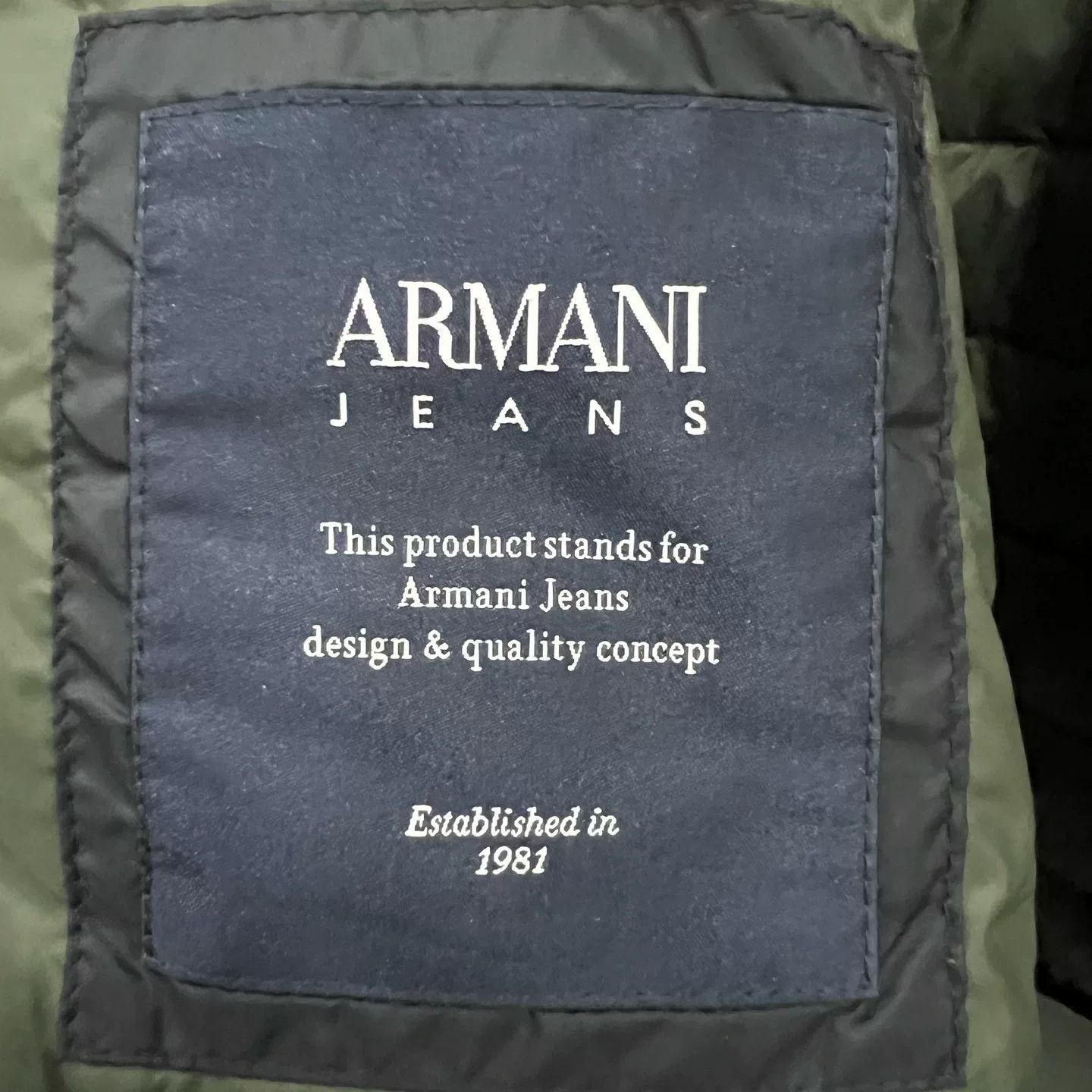 Armani Armani Jeans Quilted Down Puffer Jacket EU 46 Size US S / EU 44-46 / 1 - 4 Thumbnail