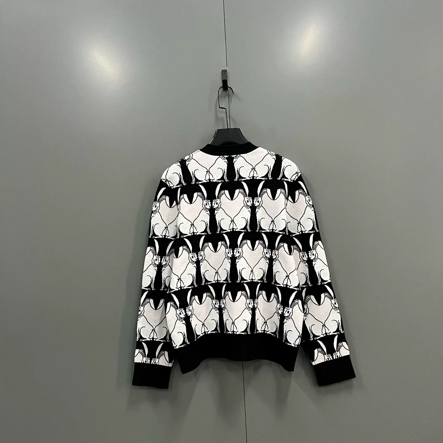 Burberry Burberry Rabbit Intarsia Knit Sweater Size S Size US S / EU 44-46 / 1 - 3 Thumbnail