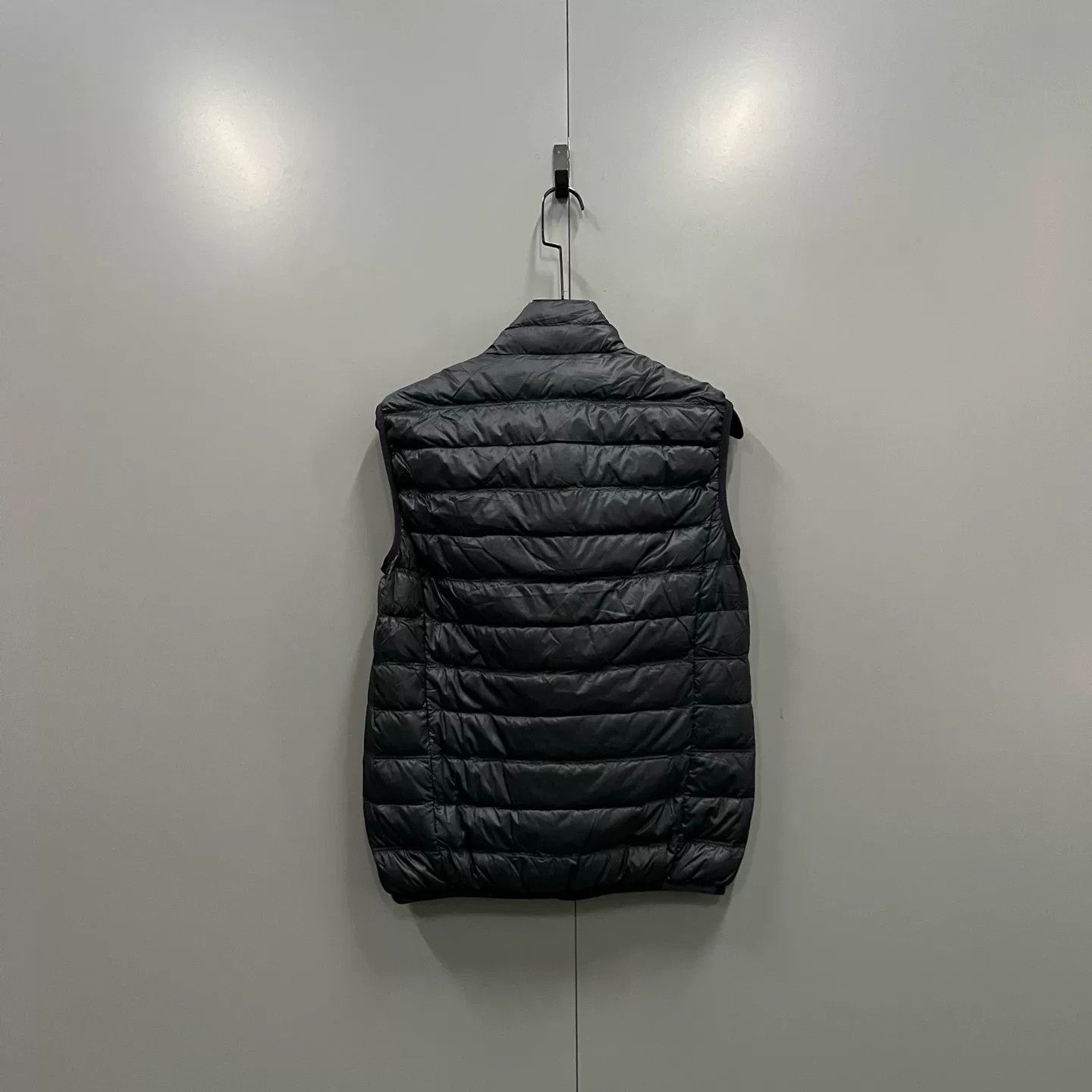 Emporio Armani EA7 Emporio Armani Black Quilted Down Vest Size S Size US S / EU 44-46 / 1 - 3 Thumbnail