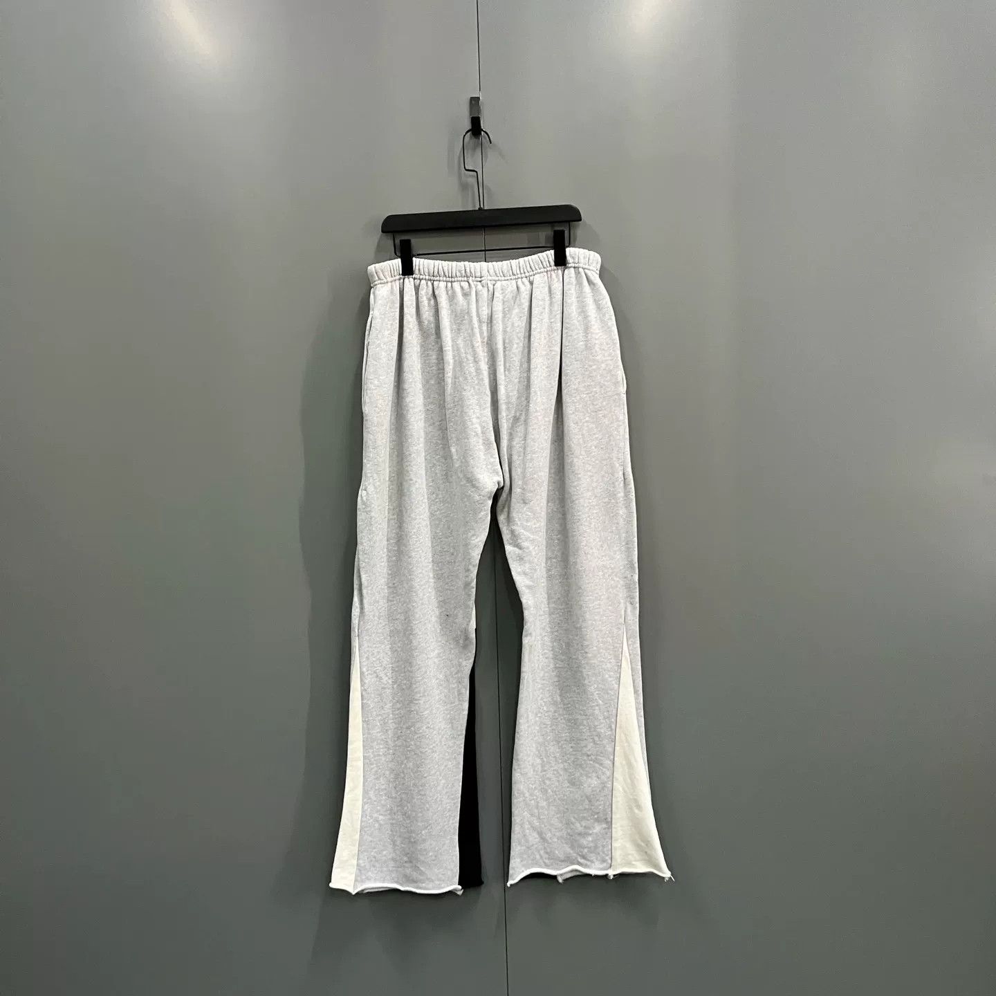 Gallery Dept. Gallery Dept. Splatter Flare Sweatpants XL Size US 36 / EU 52 - 3 Thumbnail