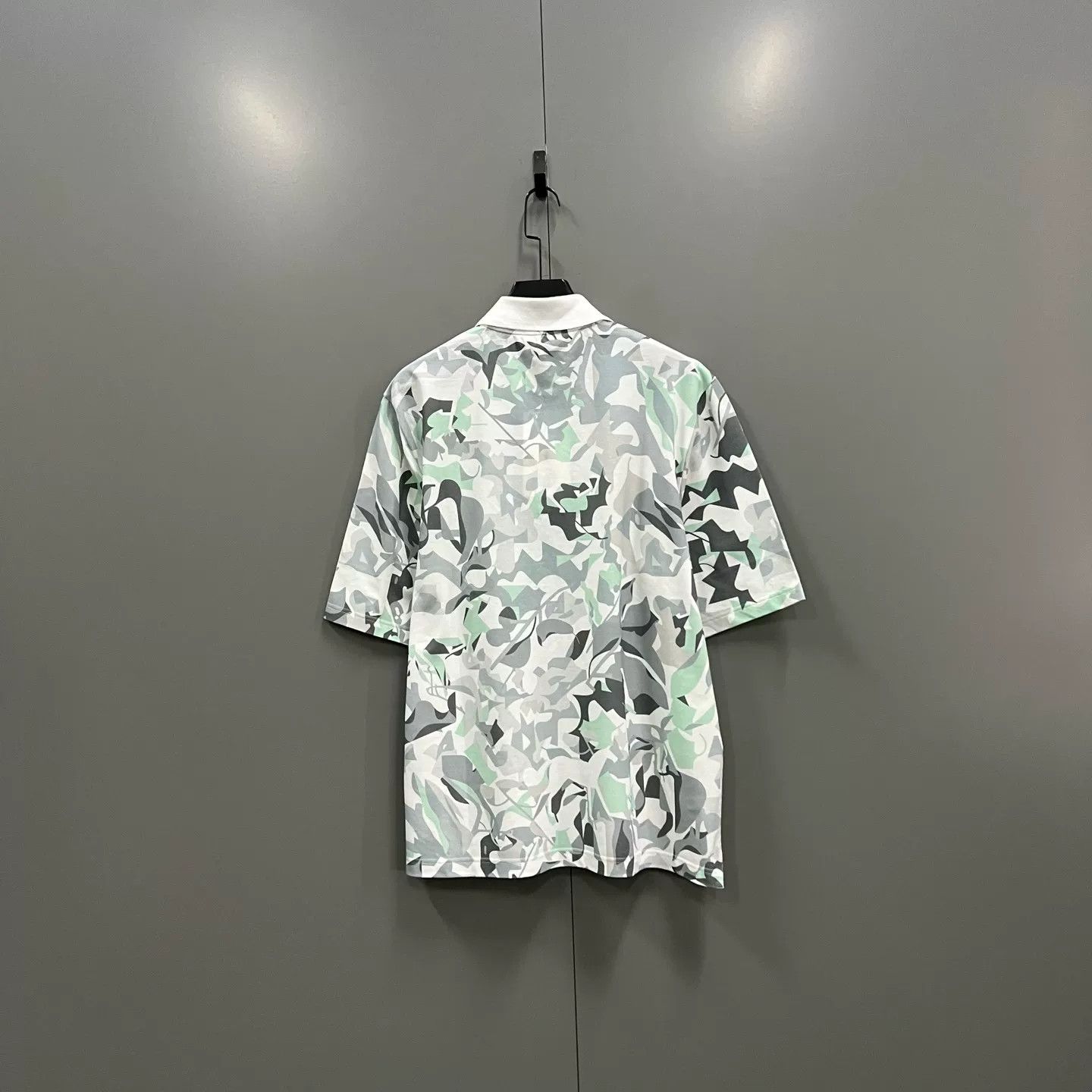 Hermes Hermes Camouflage Polo Shirt Size XL Size US XL / EU 56 / 4 - 3 Thumbnail