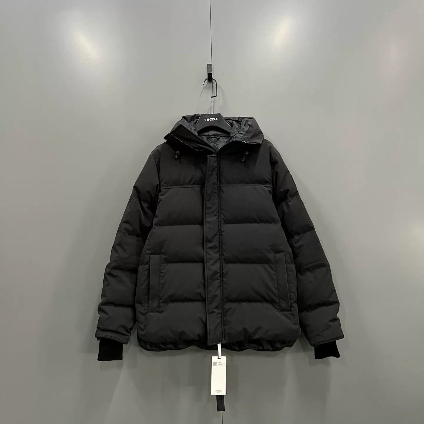 Canada Goose Canada Goose Black Hooded Down Jacket Size L Size US L / EU 52-54 / 3 - 2 Thumbnail