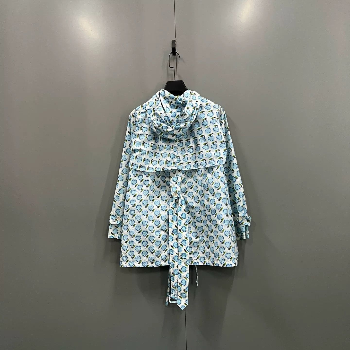 Prada Prada Heart Print Hooded Jacket Size 40 Size S / US 4 / IT 40 - 3 Thumbnail