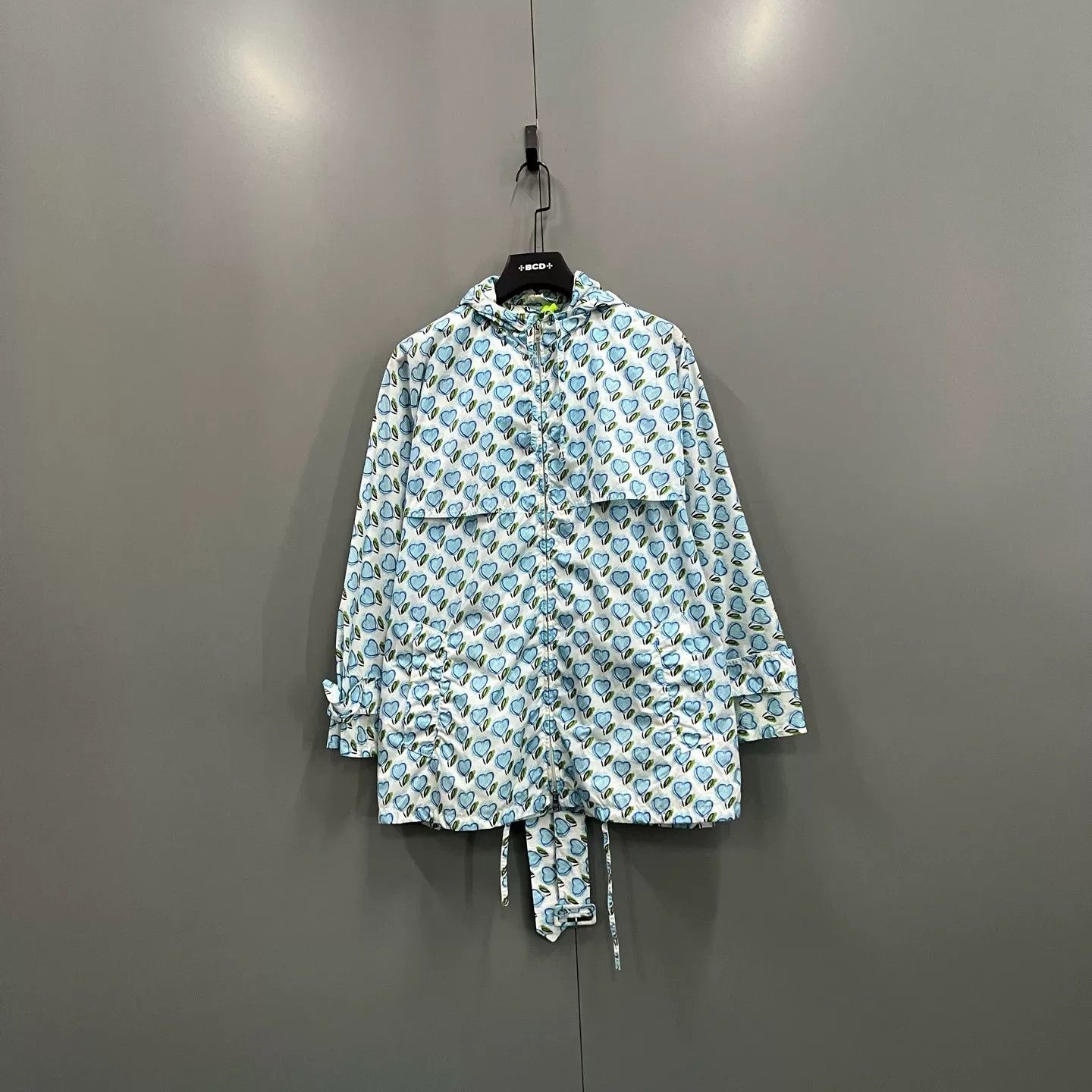 Prada Prada Heart Print Hooded Jacket Size 40 Size S / US 4 / IT 40 - 2 Thumbnail