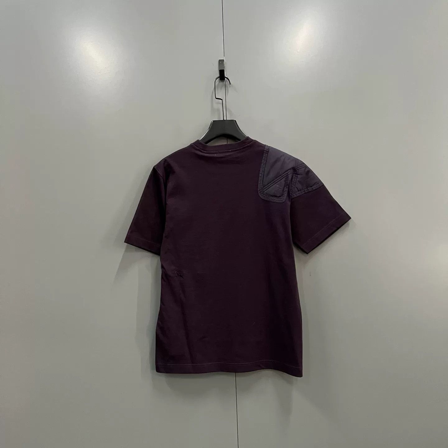 Burberry Burberry Quilted Patch T-Shirt Size XXS Size US XXS / EU 40 - 3 Thumbnail