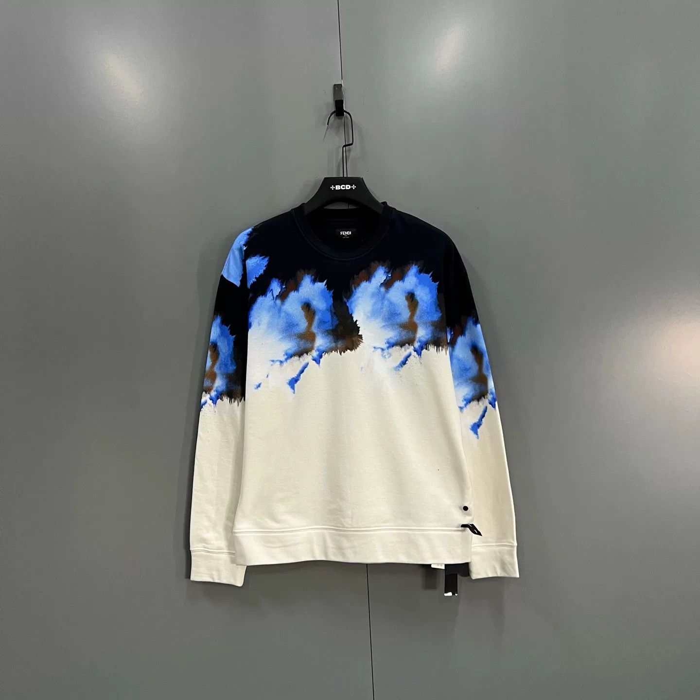 Fendi Fendi Gradient Ink-Wash Crewneck Sweatshirt S Size US S / EU 44-46 / 1 - 2 Thumbnail