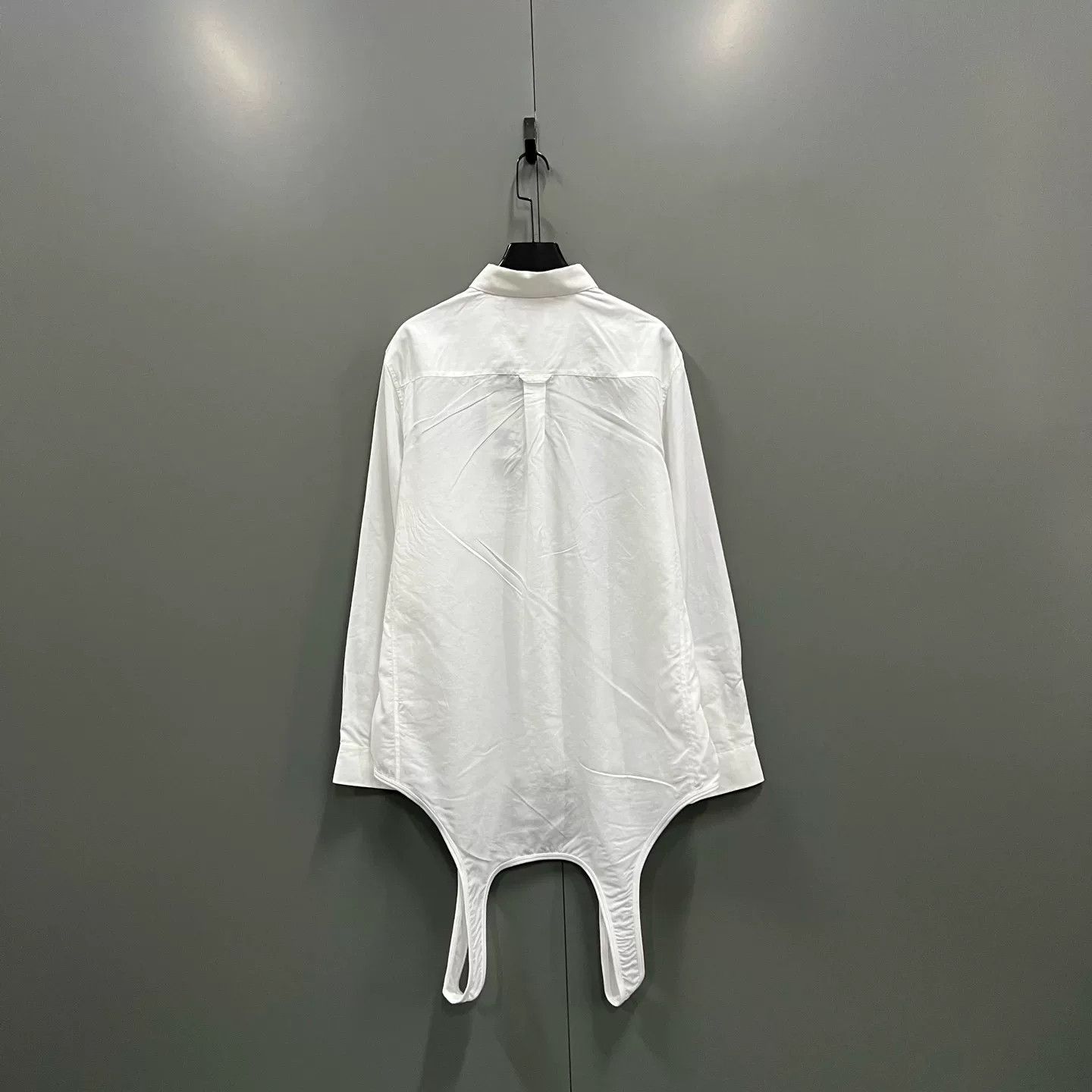 Burberry Burberry Cutout Hem Lyocell Shirt S Size US S / EU 44-46 / 1 - 3 Thumbnail