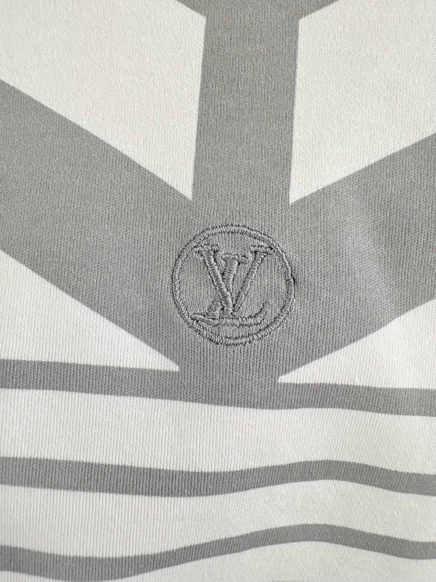 Louis Vuitton Louis Vuitton Striped T-Shirt XXL Size US XXL / EU 58 / 5 - 4 Thumbnail